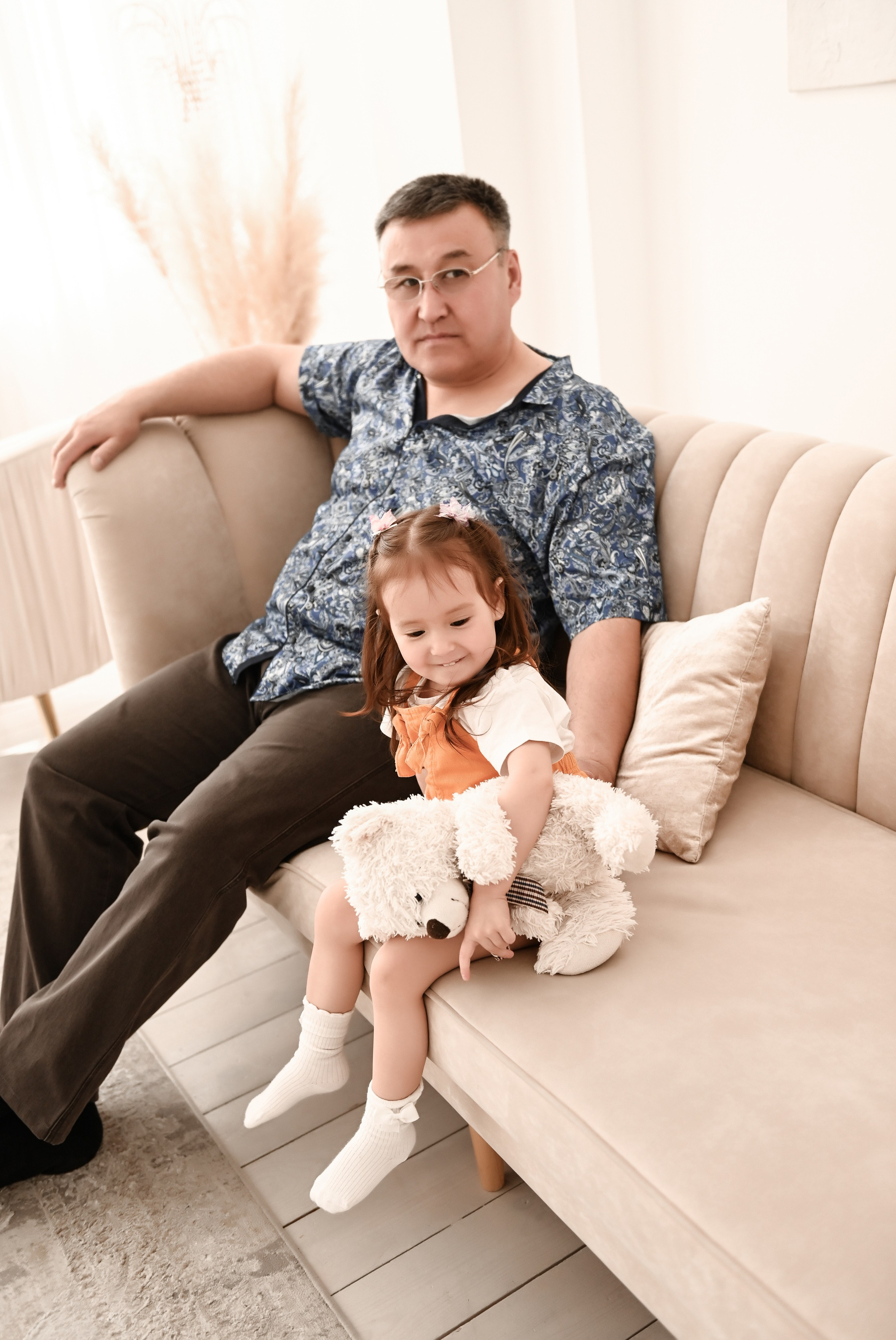 Семейная студийная  фотосессия 2. Свадебный, семейный, детский, контент фотограф в Омске Максим Ильин