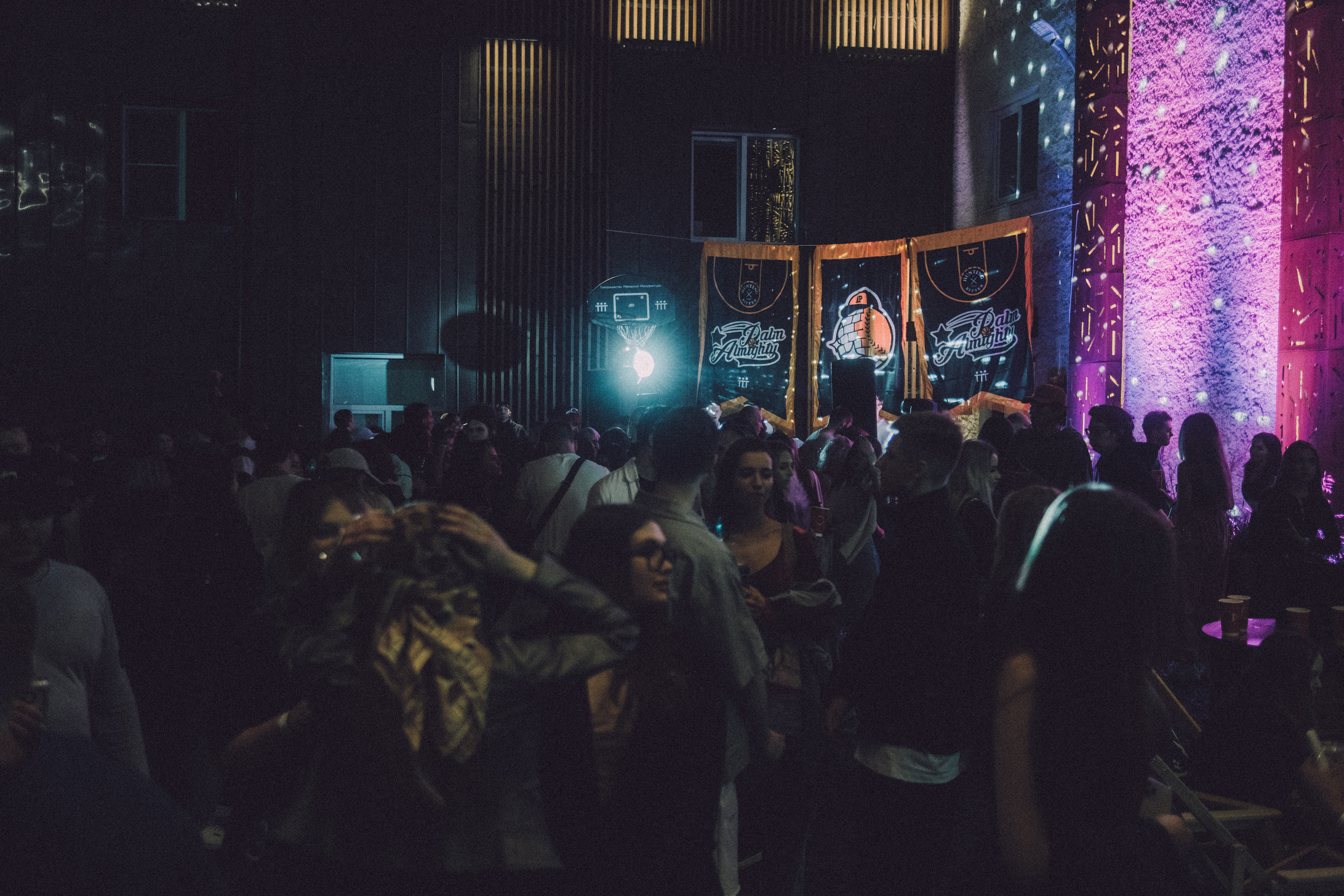 PALM ALMIGHTY. Репортажный и портретный фотограф в Москве Илья Спиридонов