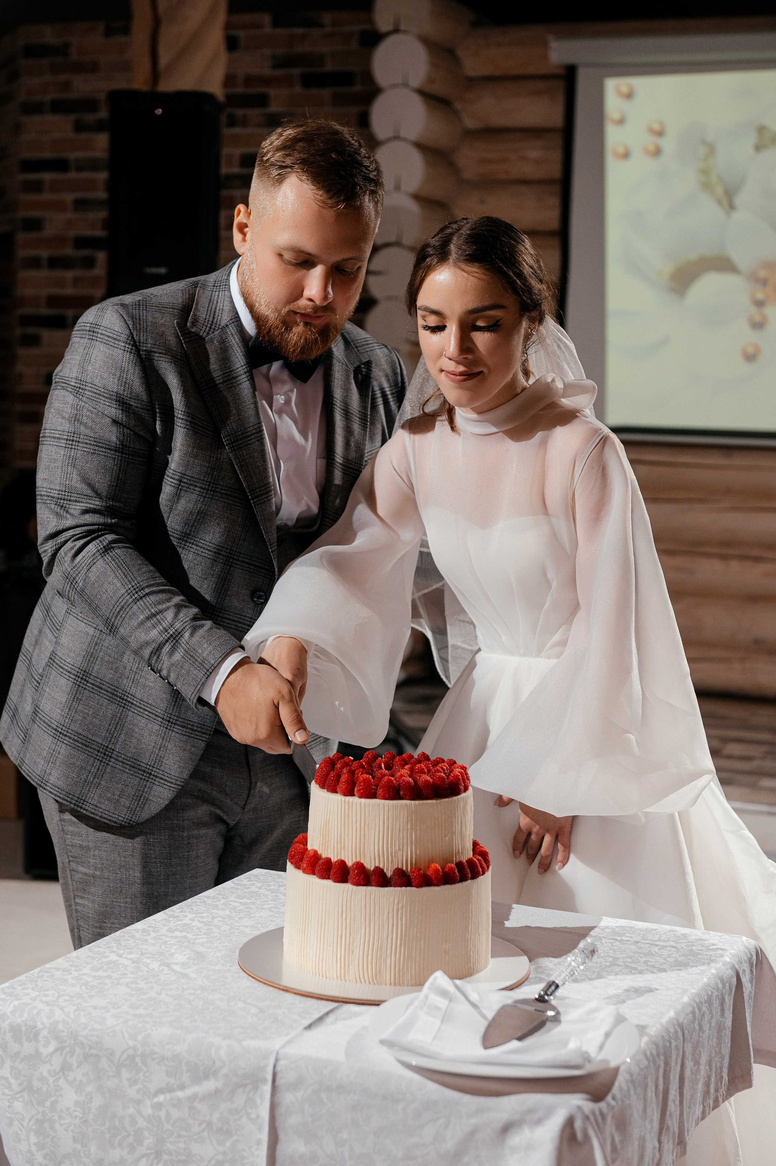 Дождик свадьбе не помеха! Гребнево, Барин. Свадебный и семейный фотограф Виктория Носачёва. Щелково, Москва и МО