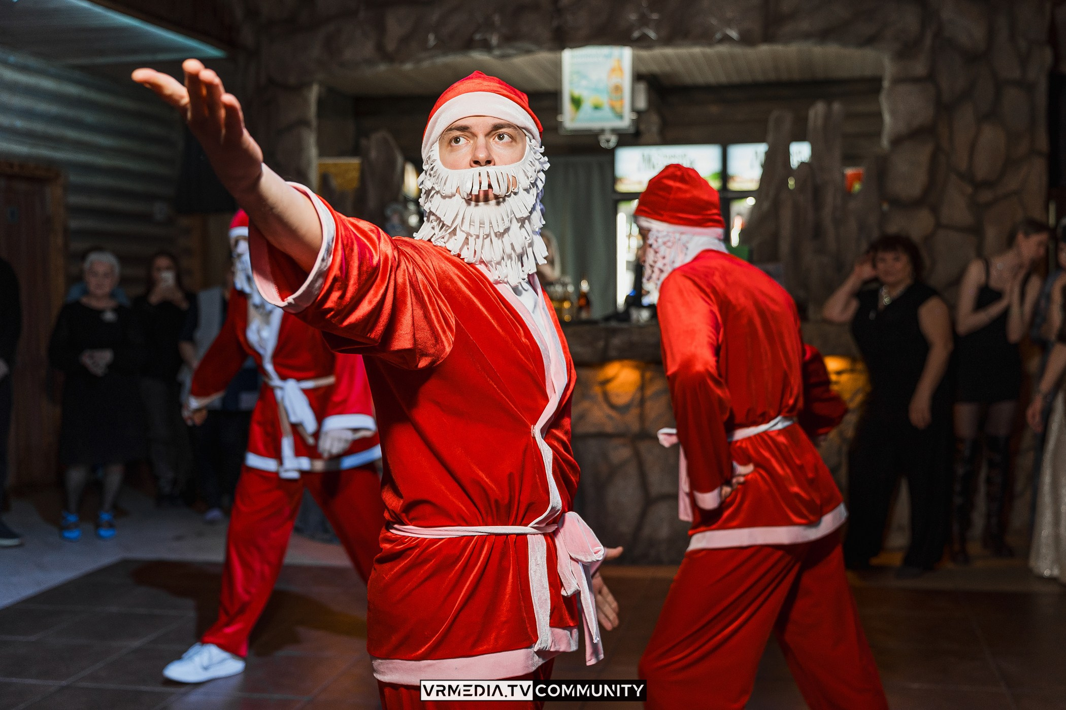 Новогодний вечер у «Петровича»