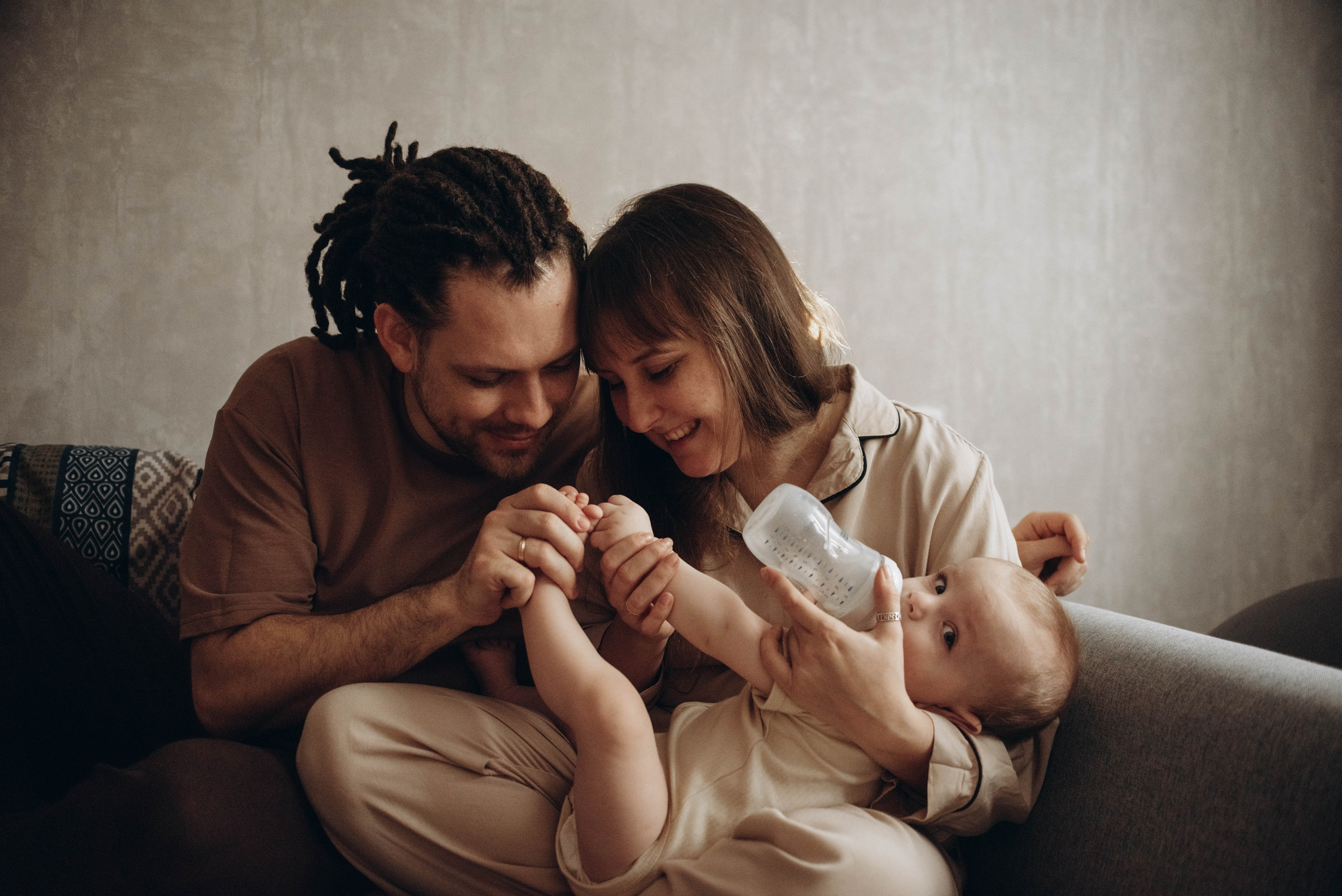 Домашняя семейная фотоссесия с малышом. Семейный фотограф в Железнодорожном Масаева Елена