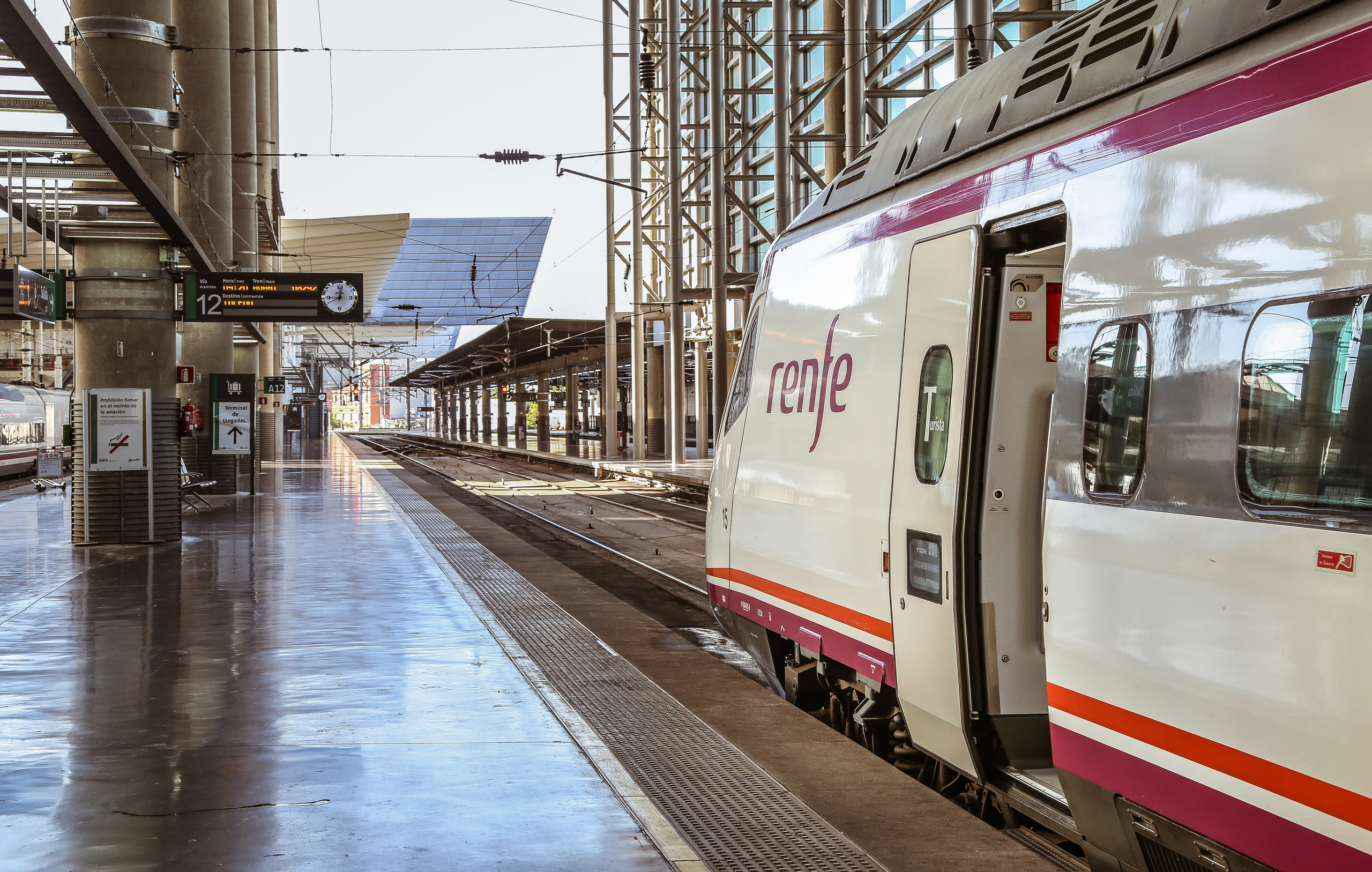 Испания: архитектурный облик Мадрида. Дарья Письменюк / Darya Leitstern — фотограф, музыкант, журналист, путешественник