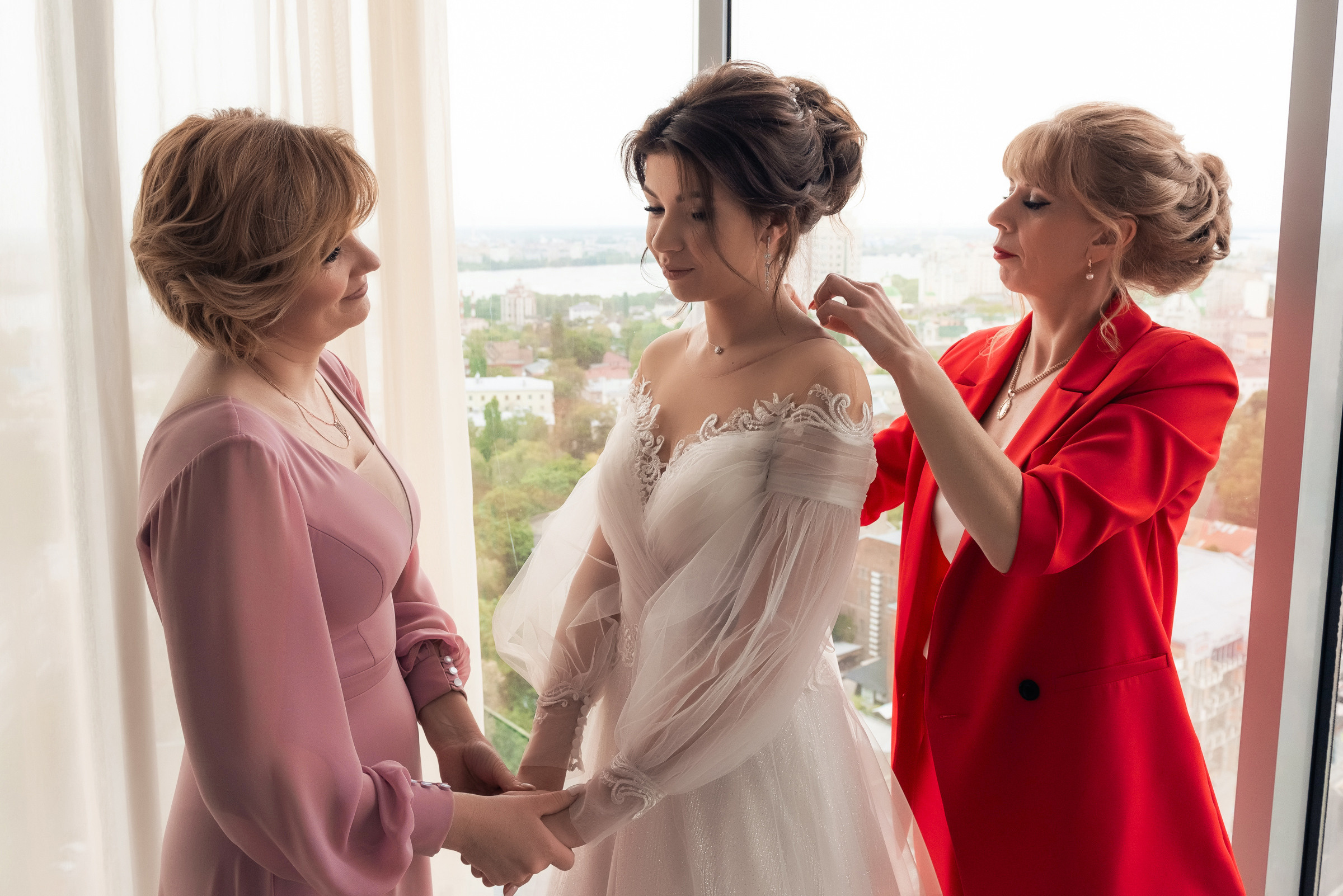 Анонс свадьбы. Влад и Елена. Свадебный и семейный фотограф Александр Клюев