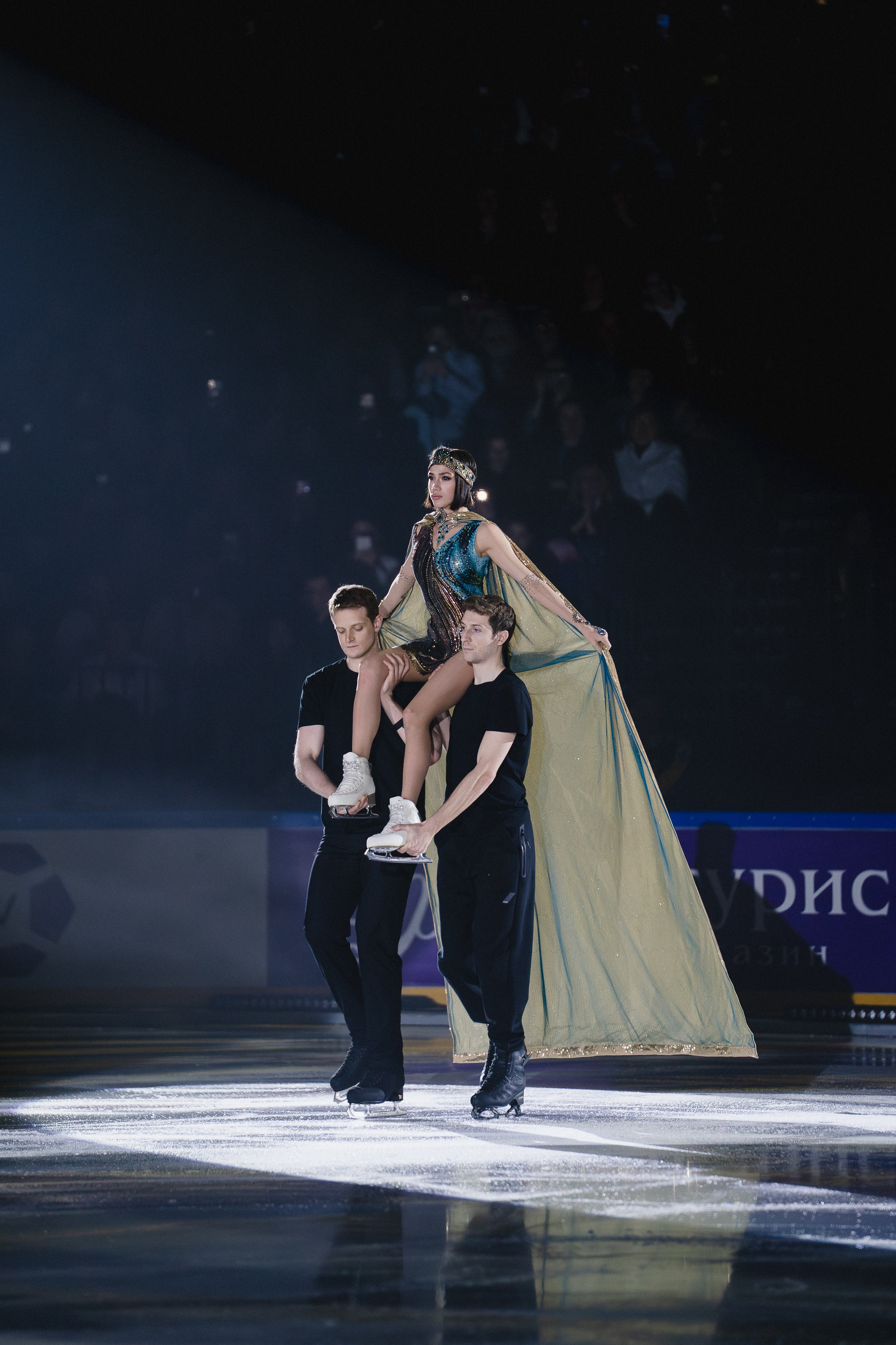 Шоу Этери Тутберидзе в Новосибирске. Воробьева Ксения — Спортивный и танцевальный фотограф Новосибирск