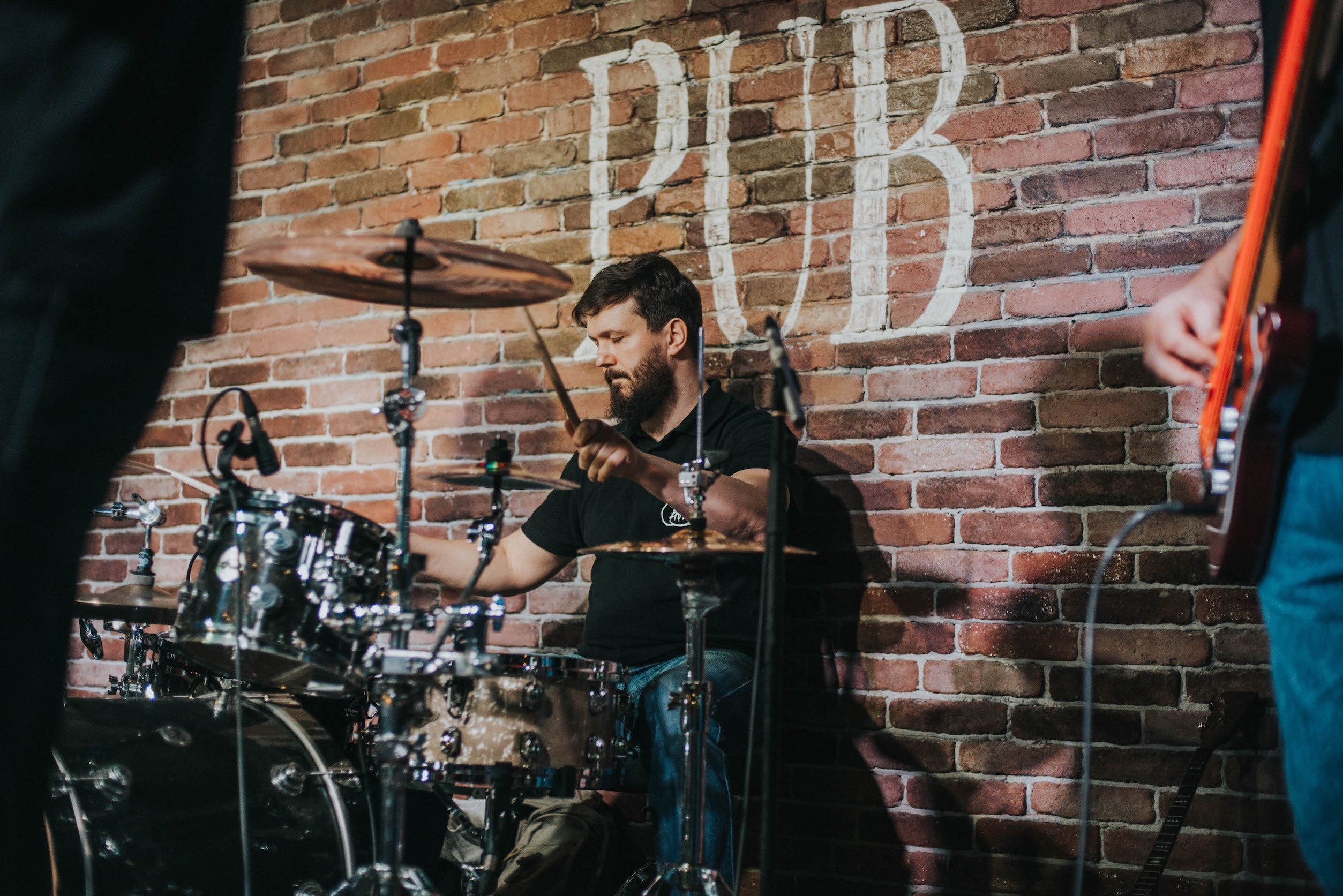 LifePub 16.03.2022. Московская кавер-группа BankBand