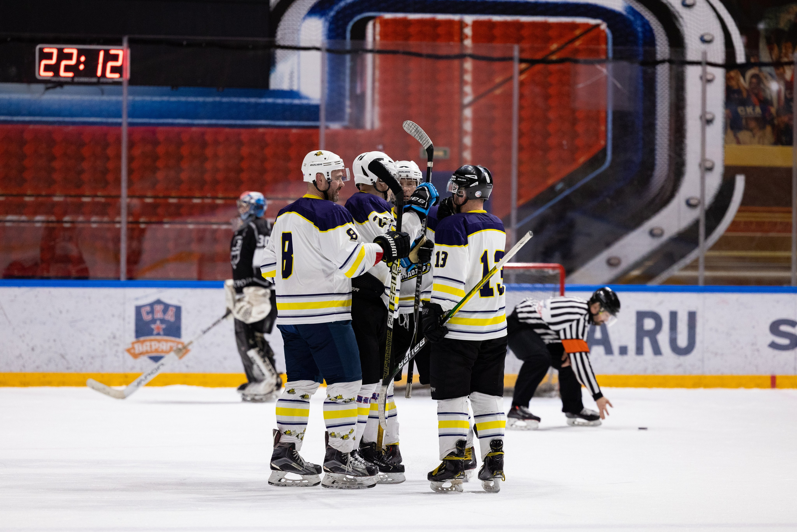 Бульдозер vs. LR-строй. Фотограф Александр Заломаев