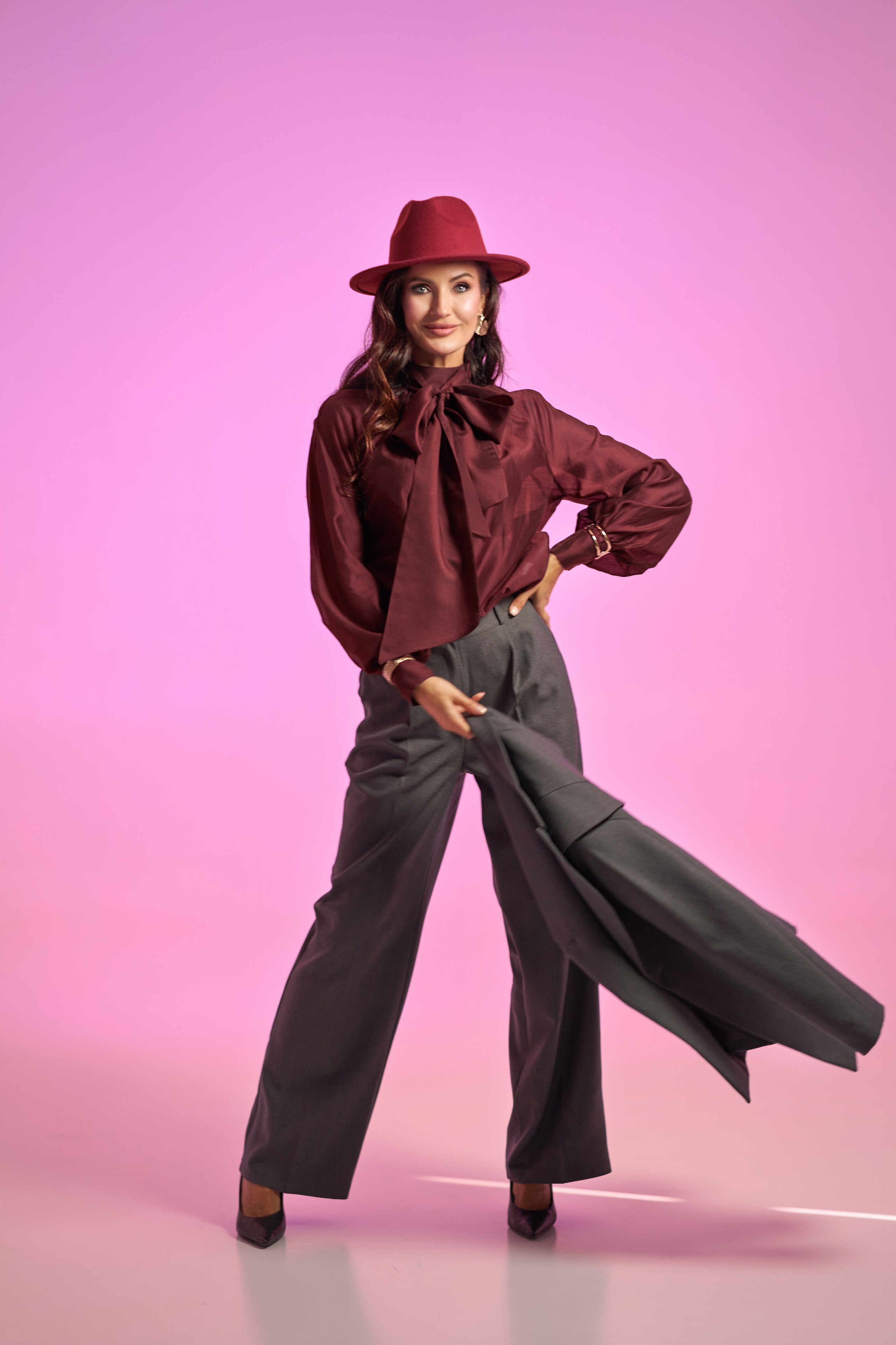 Портретная съемка в студии с разными схемами света. Фотограф Екатеринбург Кокшарова Александра