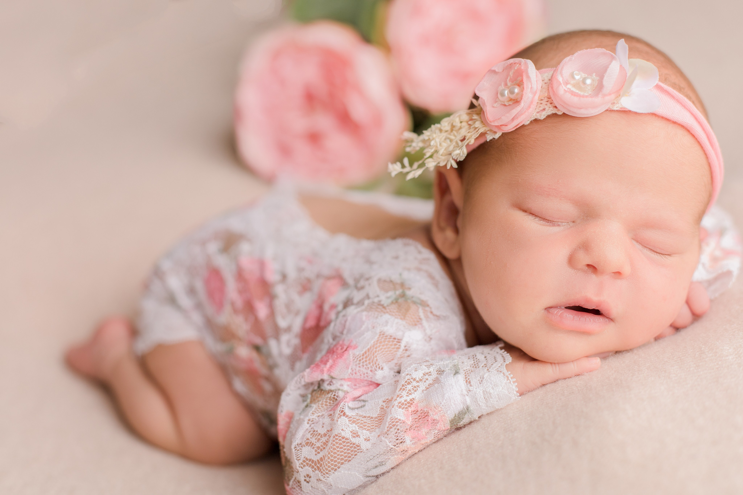 Новорожденные. Фотограф новорожденных Омск —со всем необходимым к вам домой