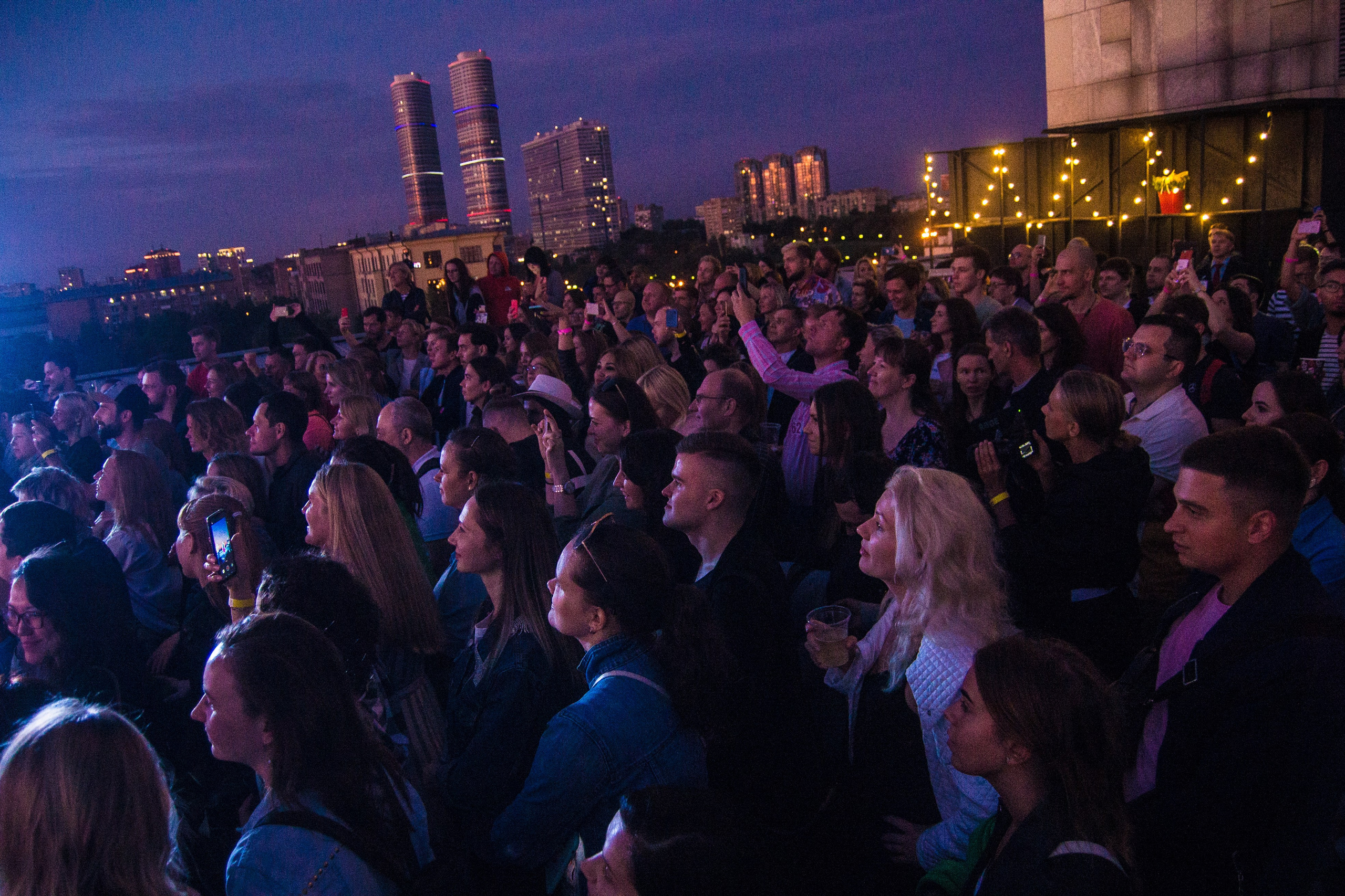 Jukebox trio, Рабочий и Колхозница, 1.09.19. Фотограф Медведева Полина