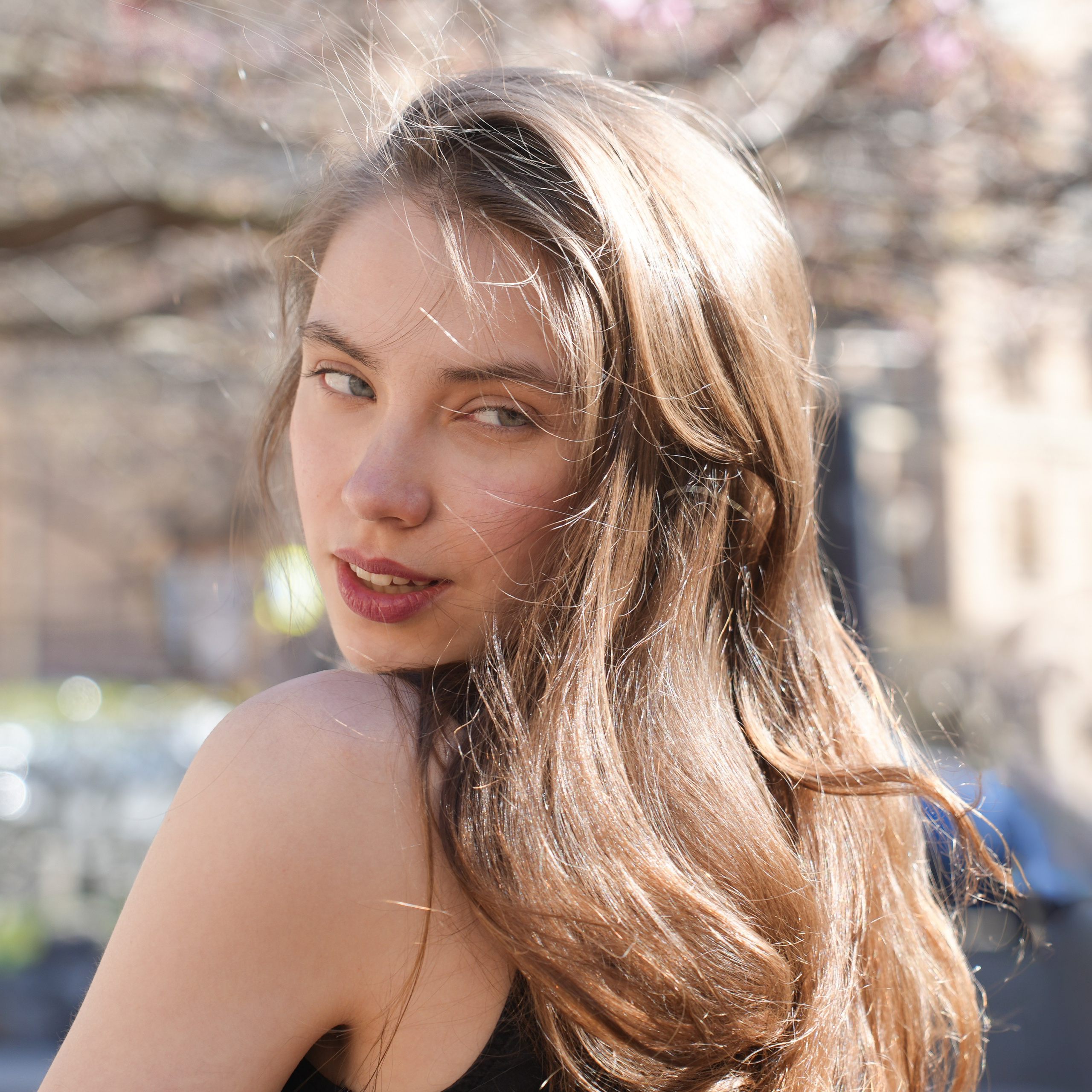 Сакура. Костюмер, художник кино и телевидения в спб