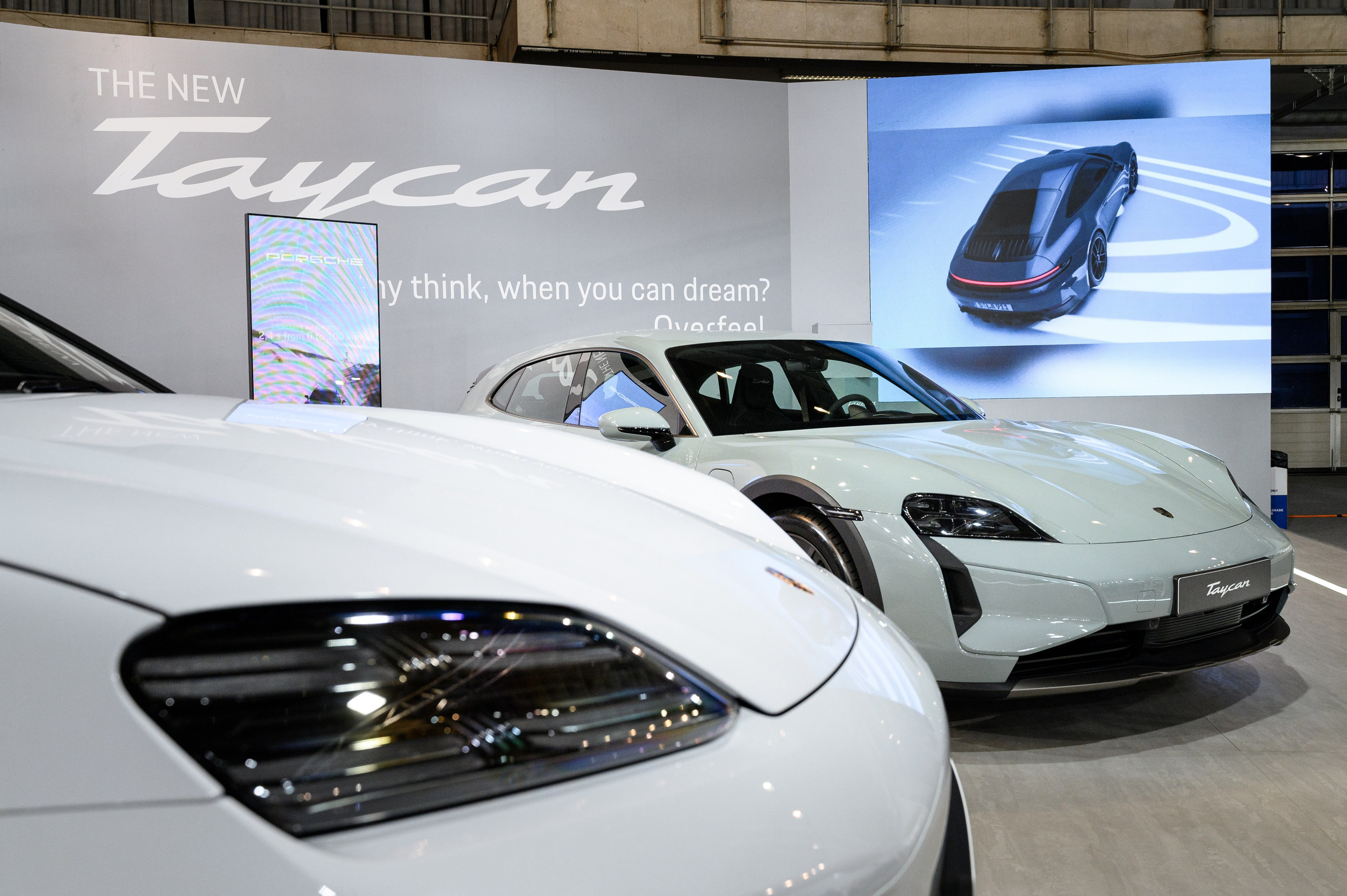 56-й Международный автосалон в Белграде. Елена Чеснокова спортивный фотограф во Владимире и Белграде