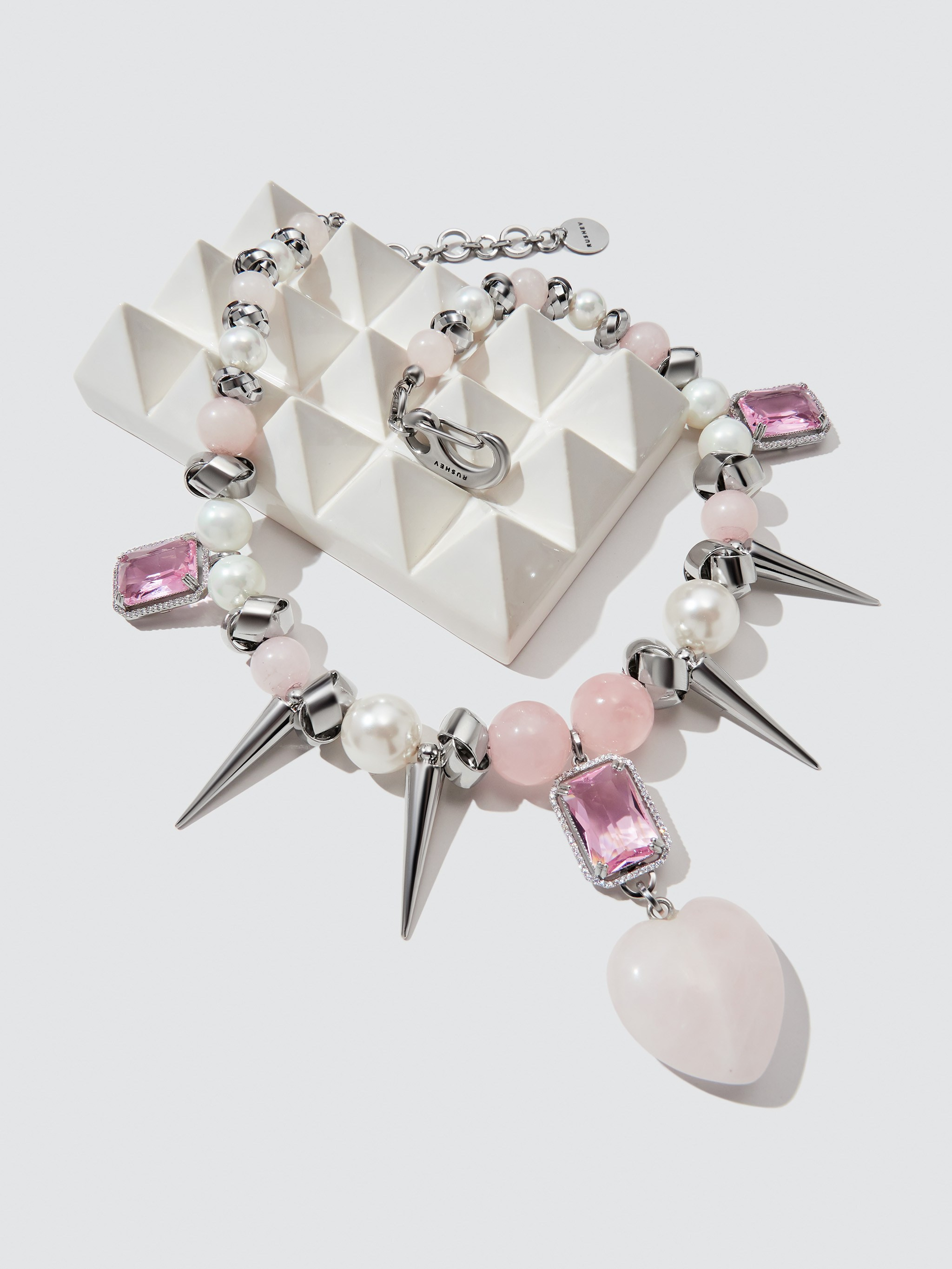 RUSHEV MATTERS. Коммерческий и художественный фотограф в Москве Плоскирев Валерий