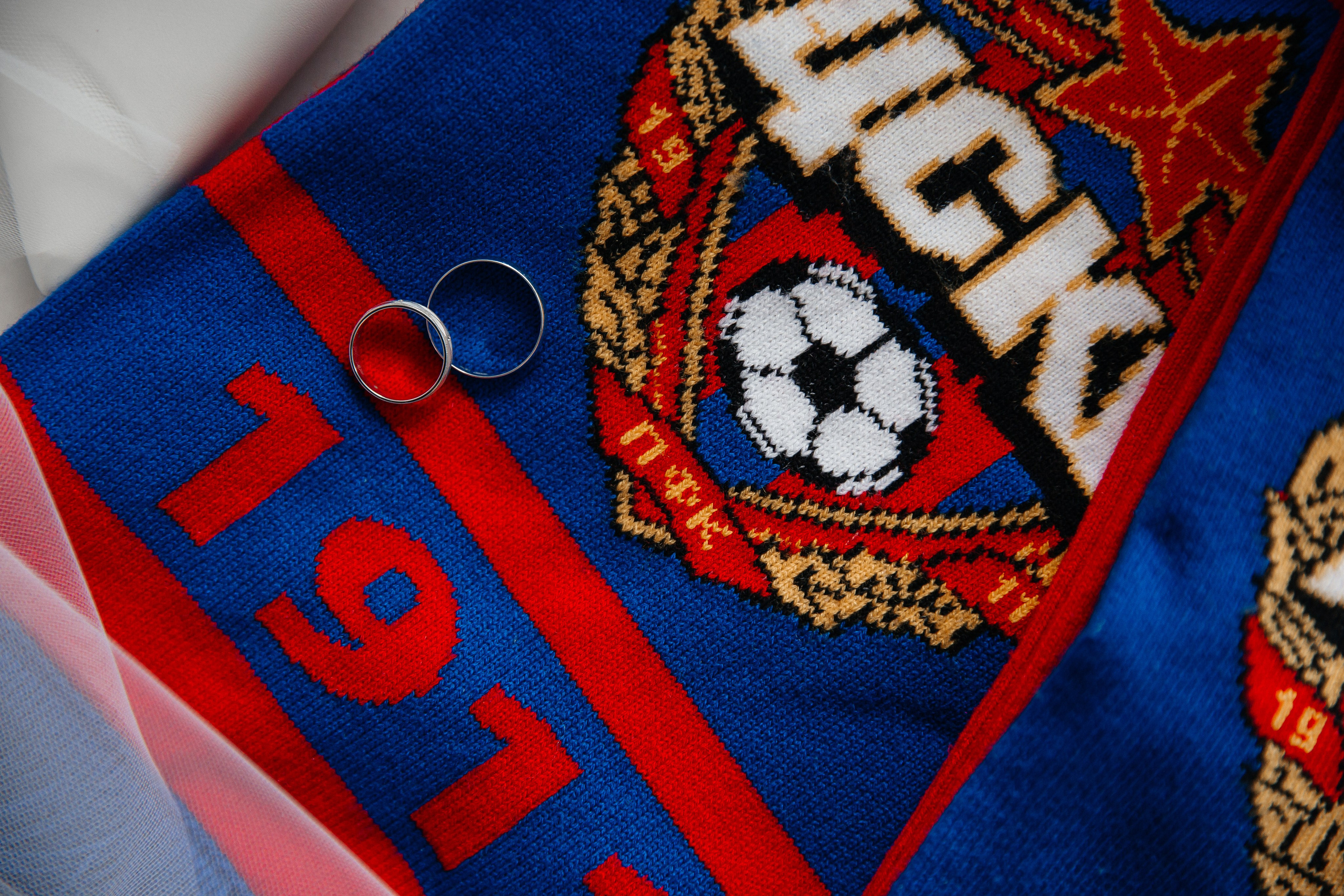 А&А — фотосессия на стадионе. Свадебный фотограф в Оренбурге Илья Володьков