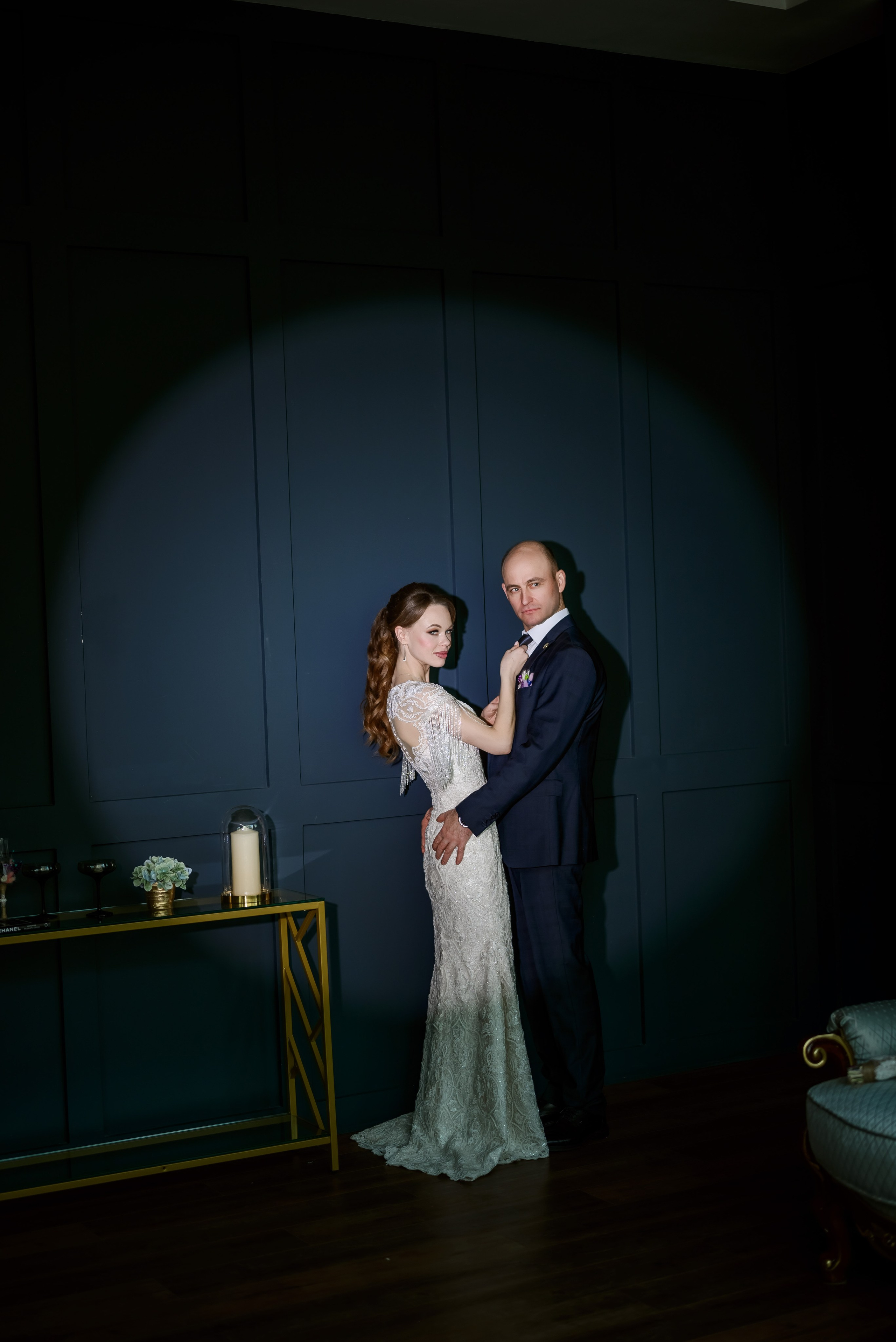 Свадебная фотосессия в залах фотостудии Аврора. Юлия Басня семейный и свадебный фотограф в Донецке