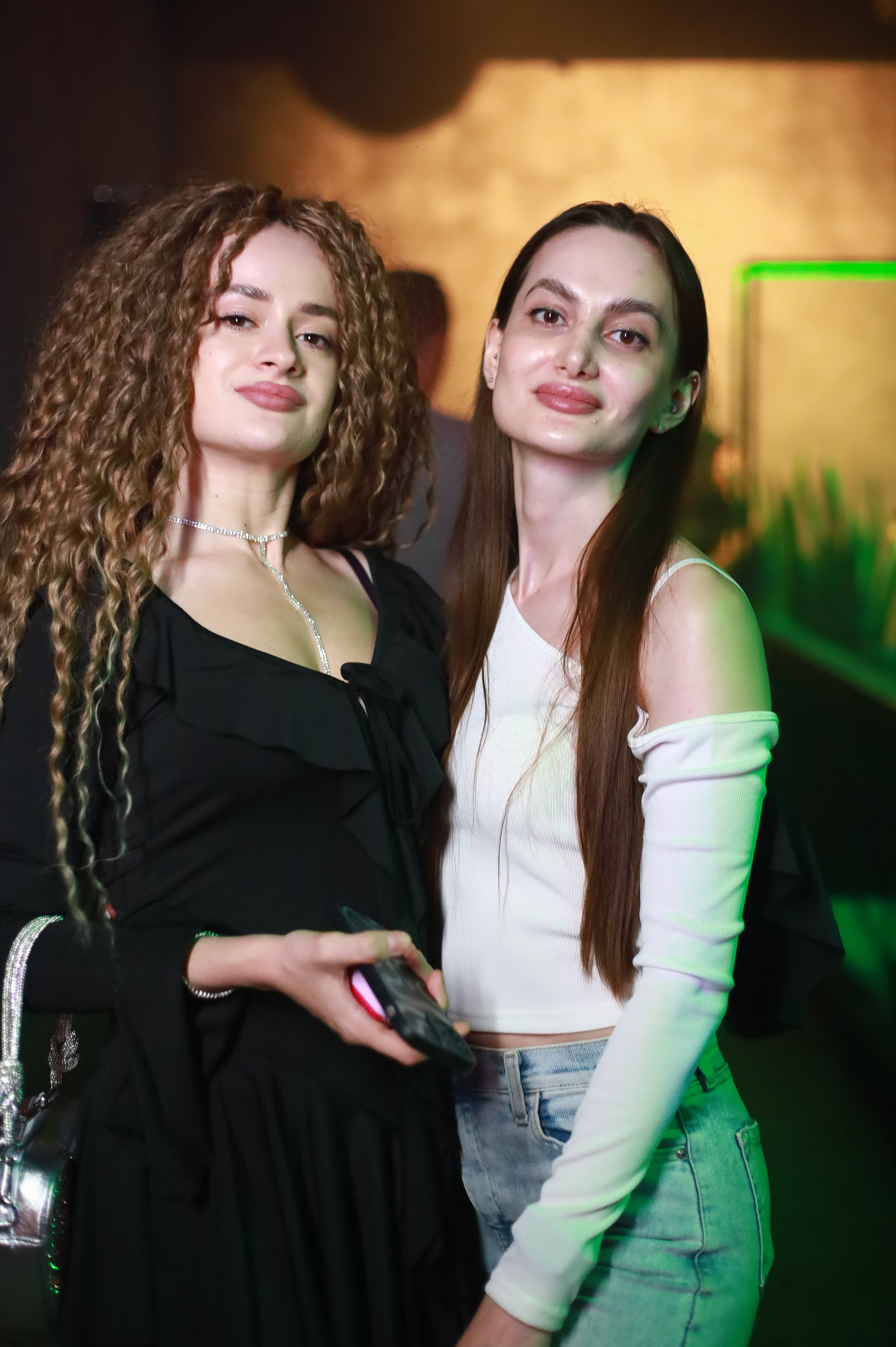 Клуб Резиденция лучшее. Контакты