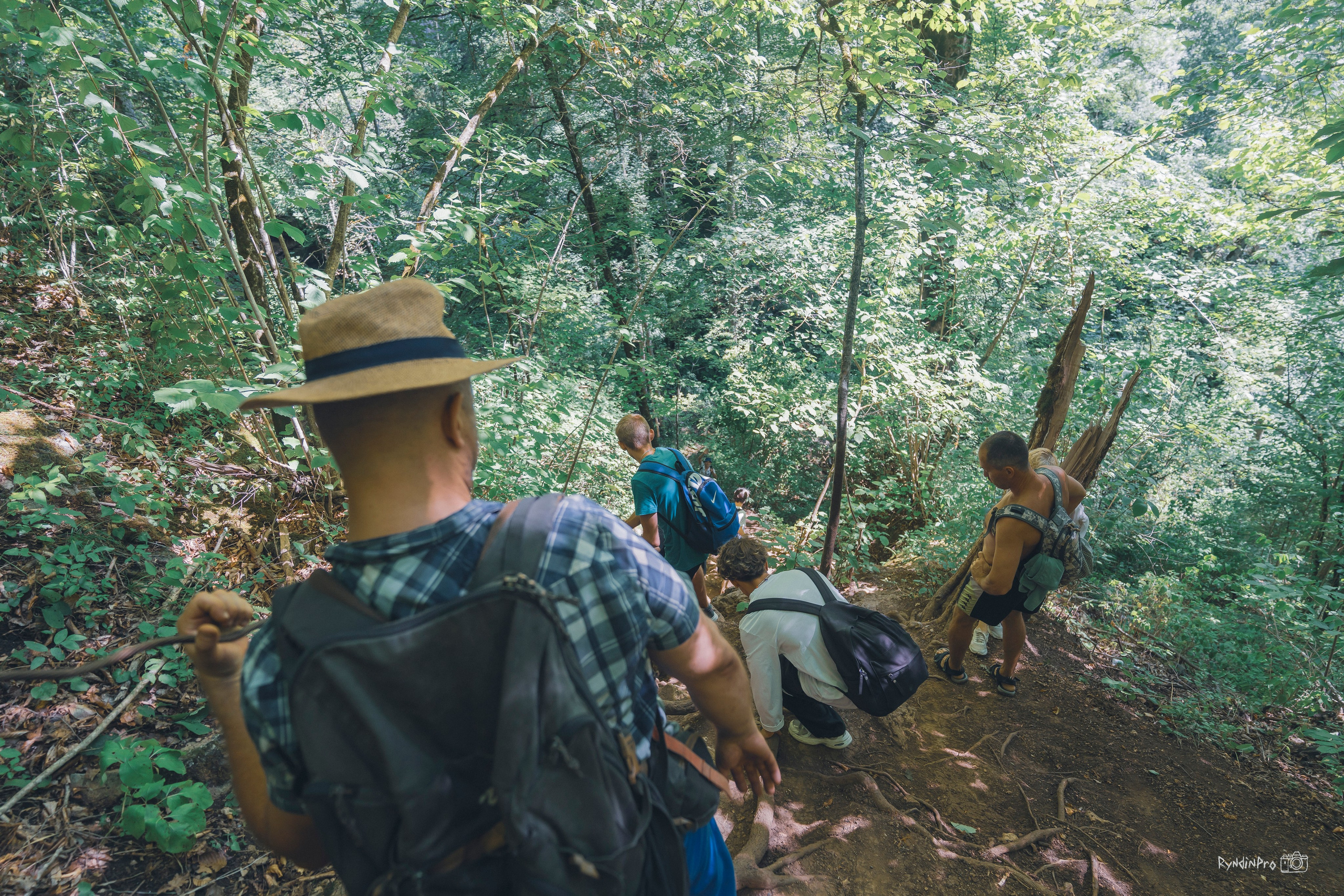 Поход на Орлиную полку + Университетский водопад с командой Мадьяр 15.08.24. Репортажный фотограф в Краснодаре Рындин Дмитрий
