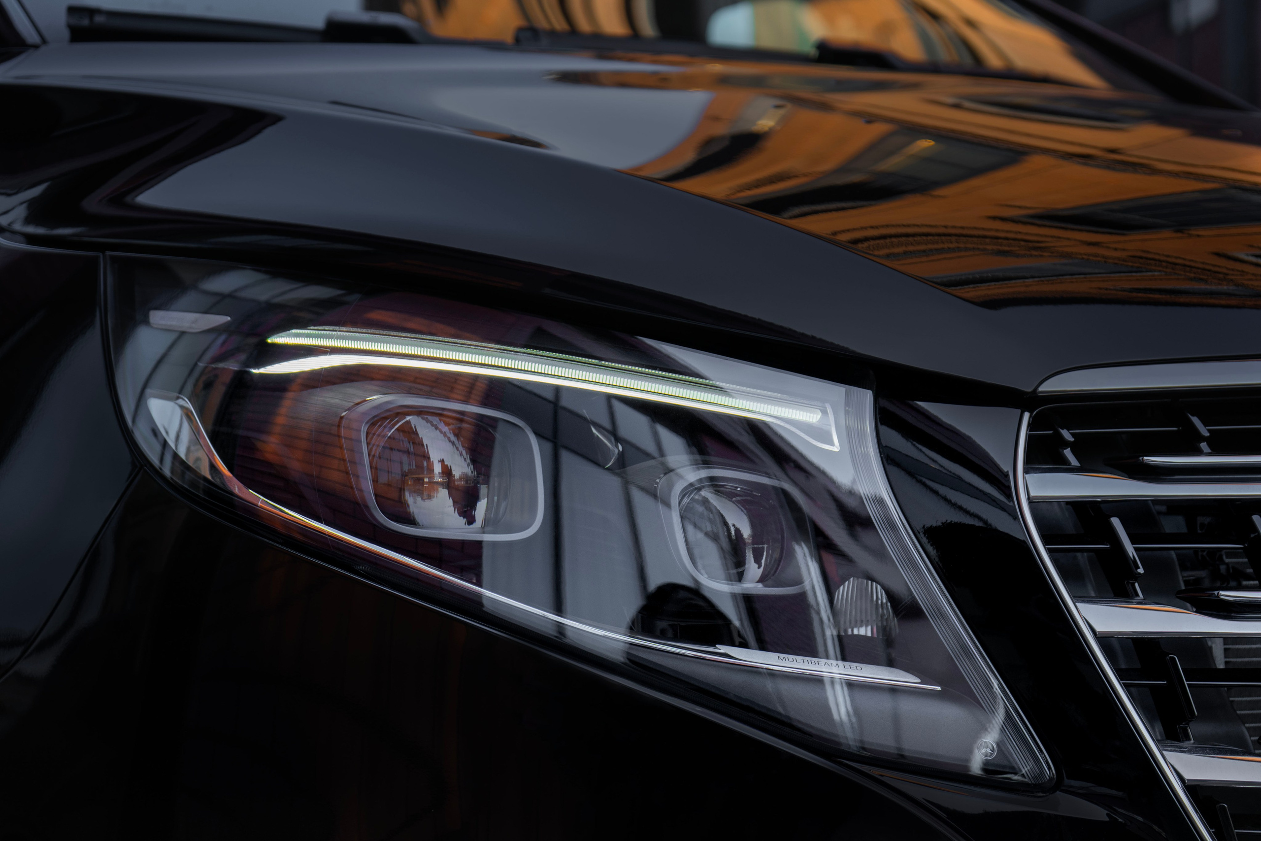 Mercedes-Benz V-class