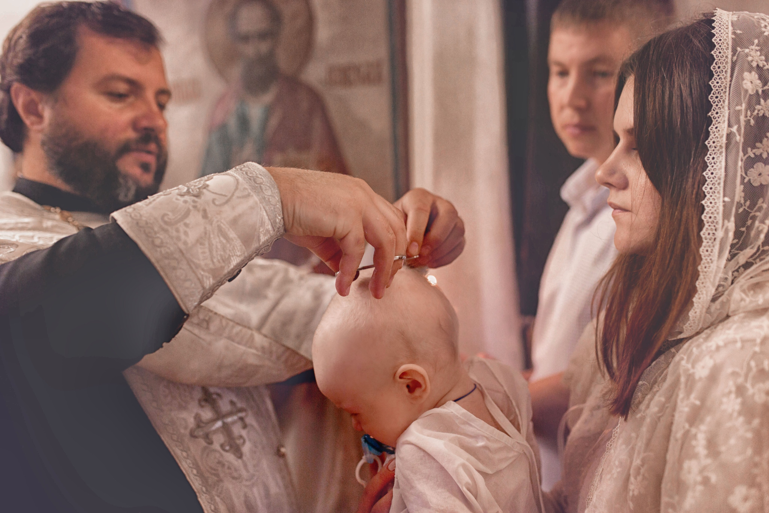 Крещение. Детский и семейный фотограф в Екатеринбурге. Студия «Сюжеты»