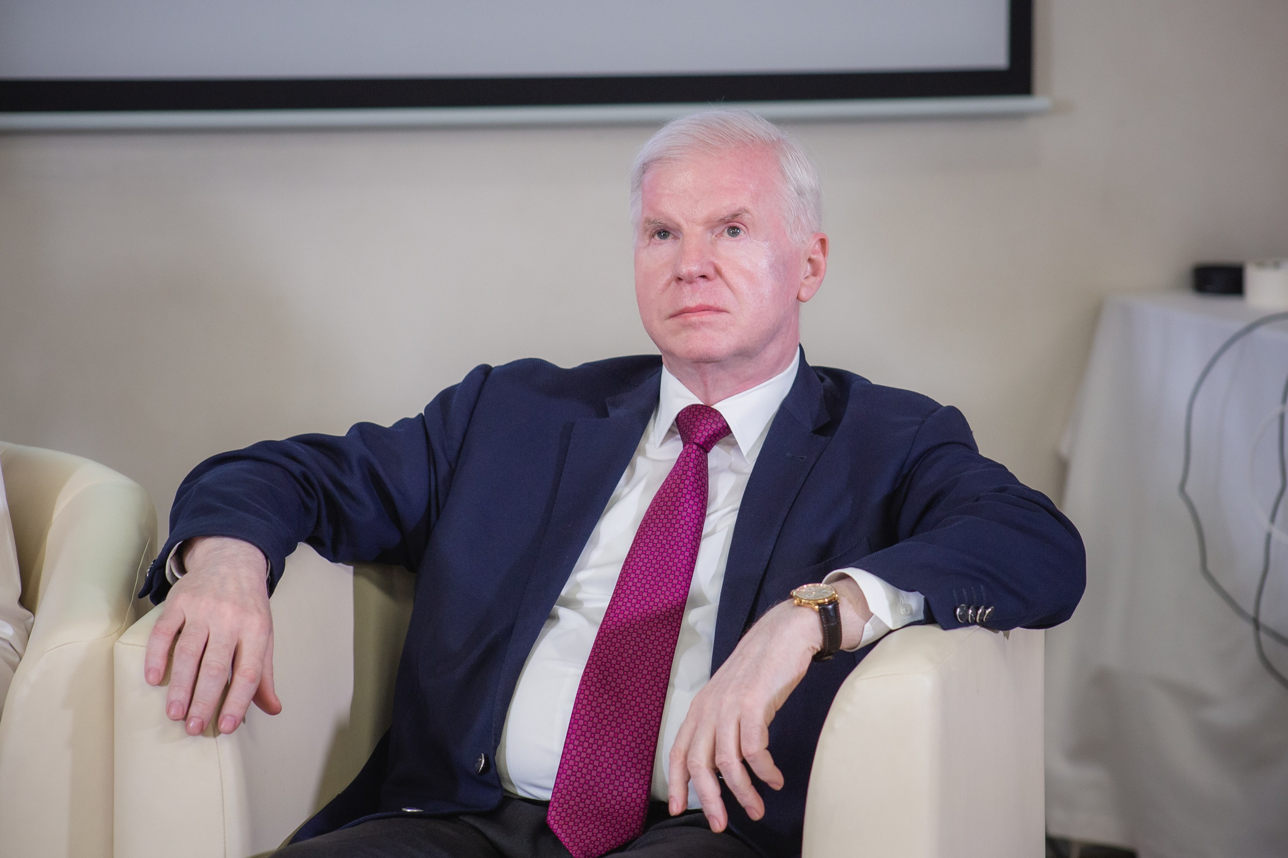 Репортаж с конференции GMC в Перми – фотографии. Репортажный фотограф в Перми Денис Голдобин