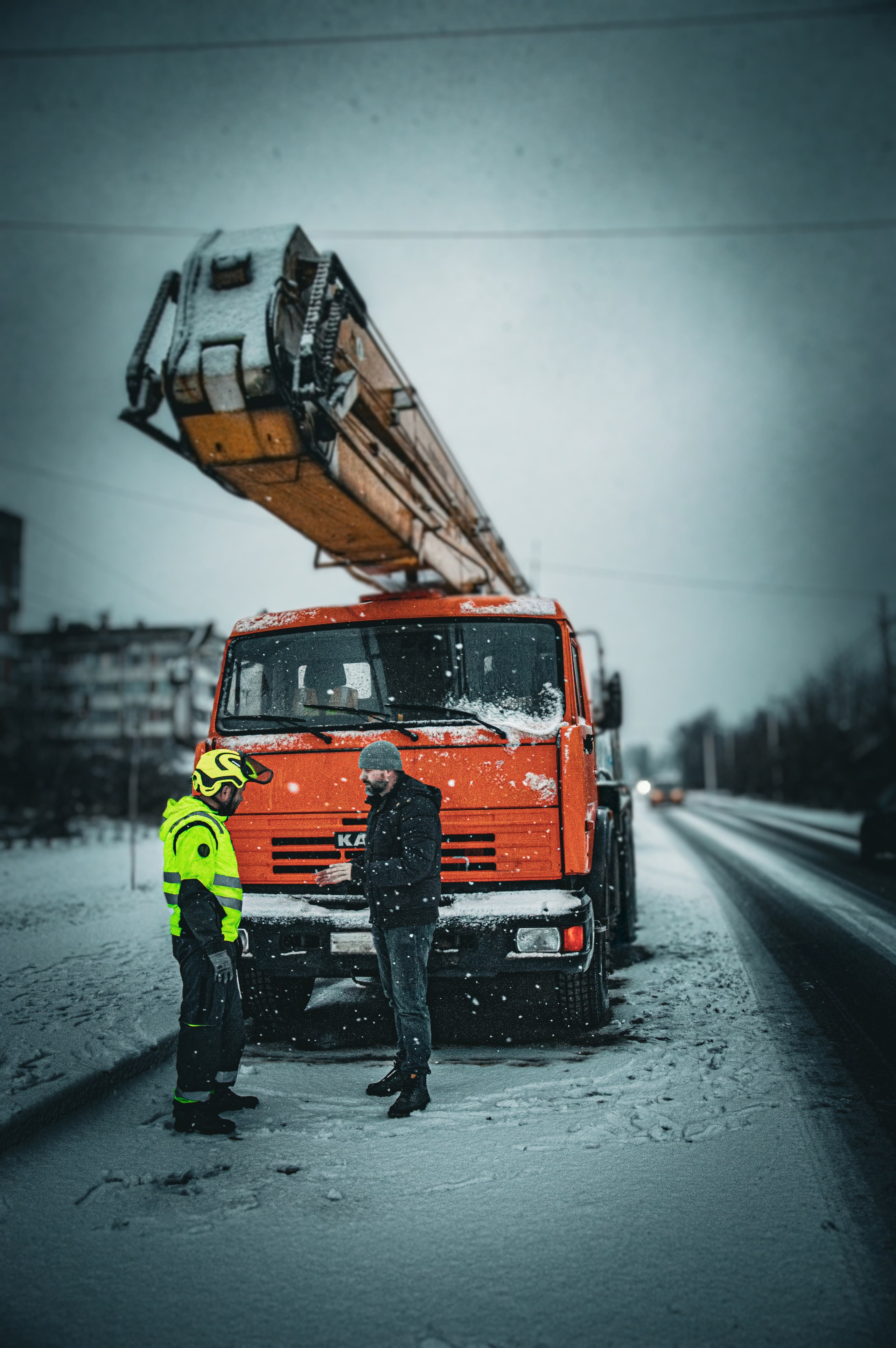 Автовышка 28 метров. Аrbori Culturist