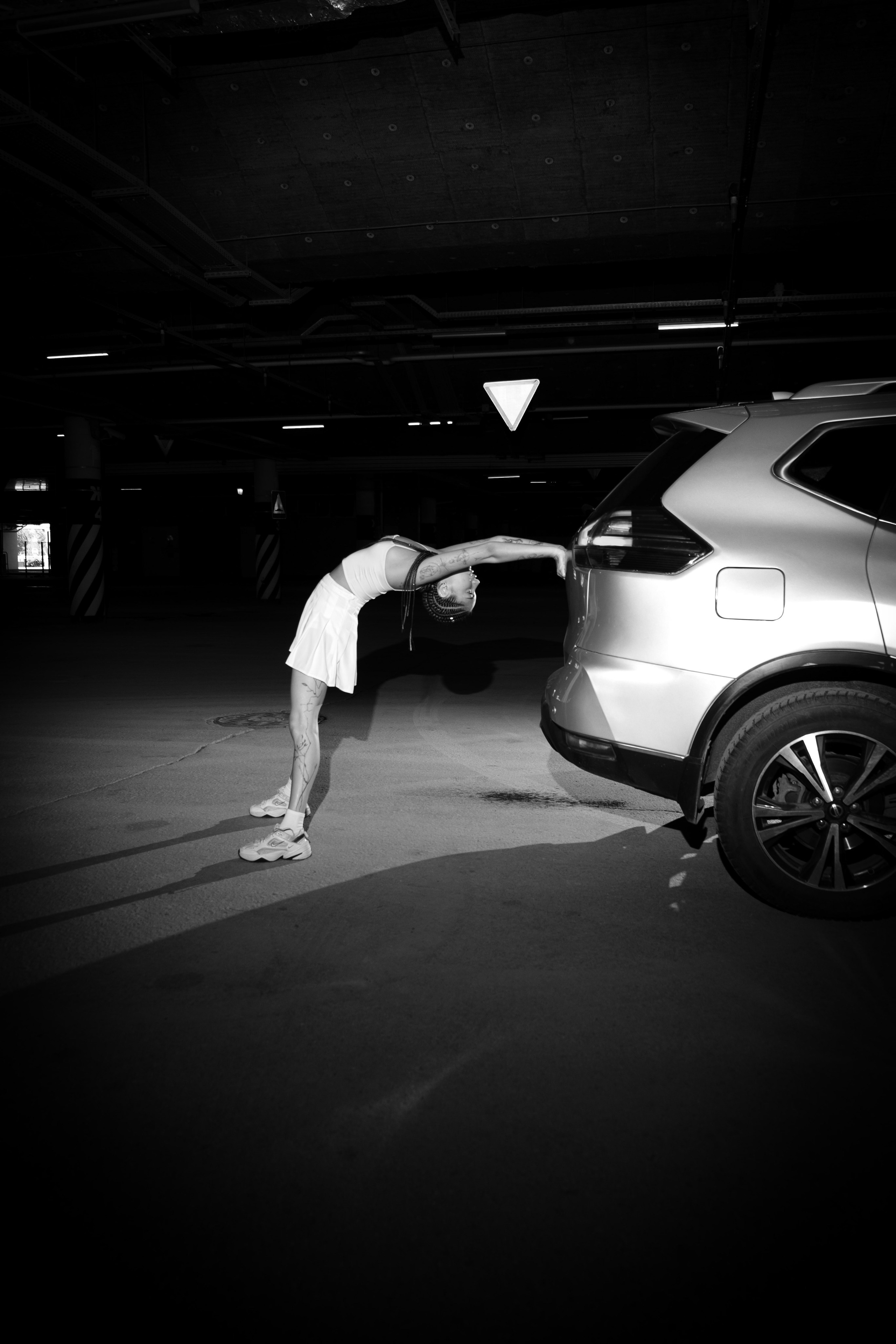 На парковке. Женский фотограф в Новосибирске Вячеслав Семакин