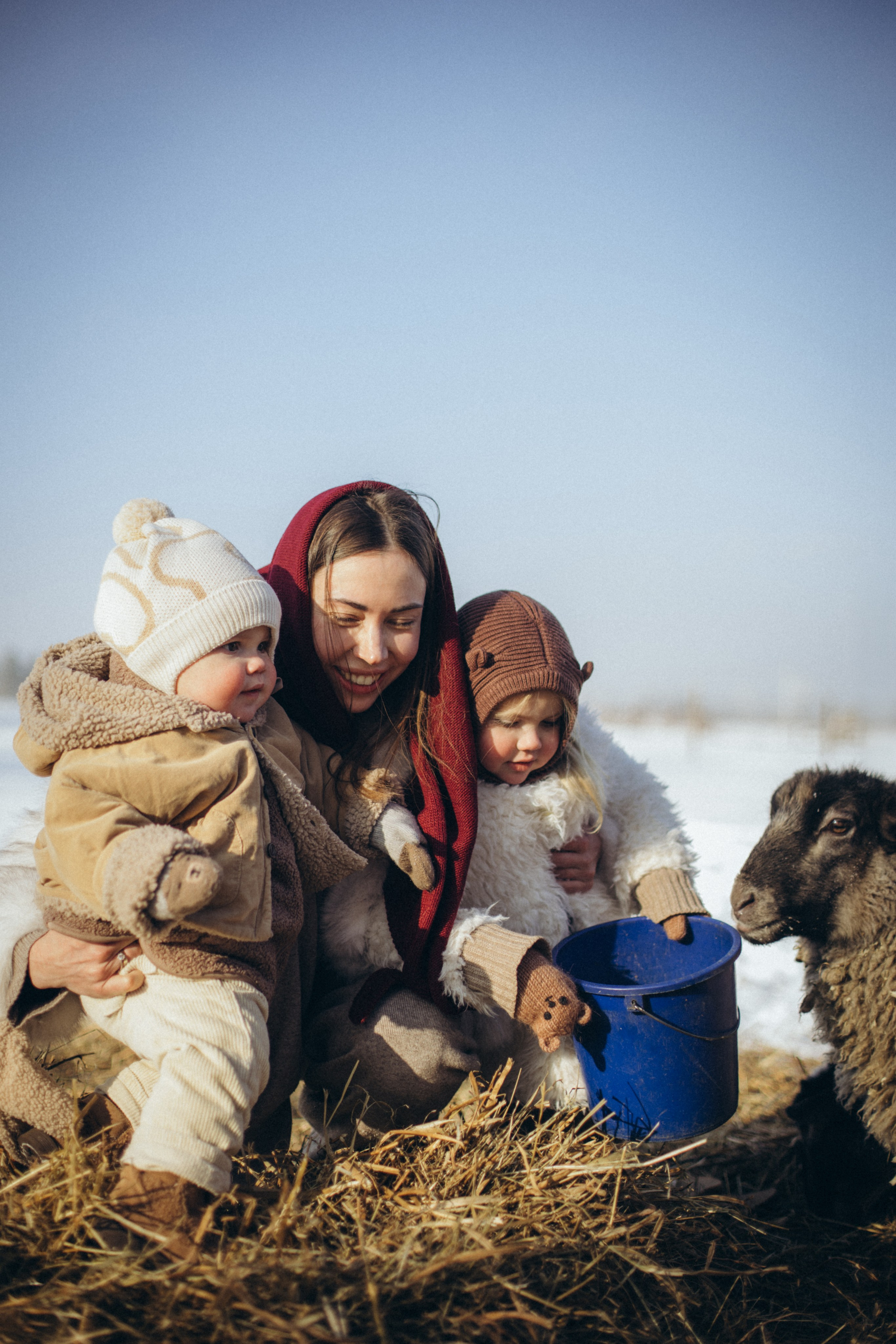 Настя с Сашей и Полей на ферме. Klerout Photographer