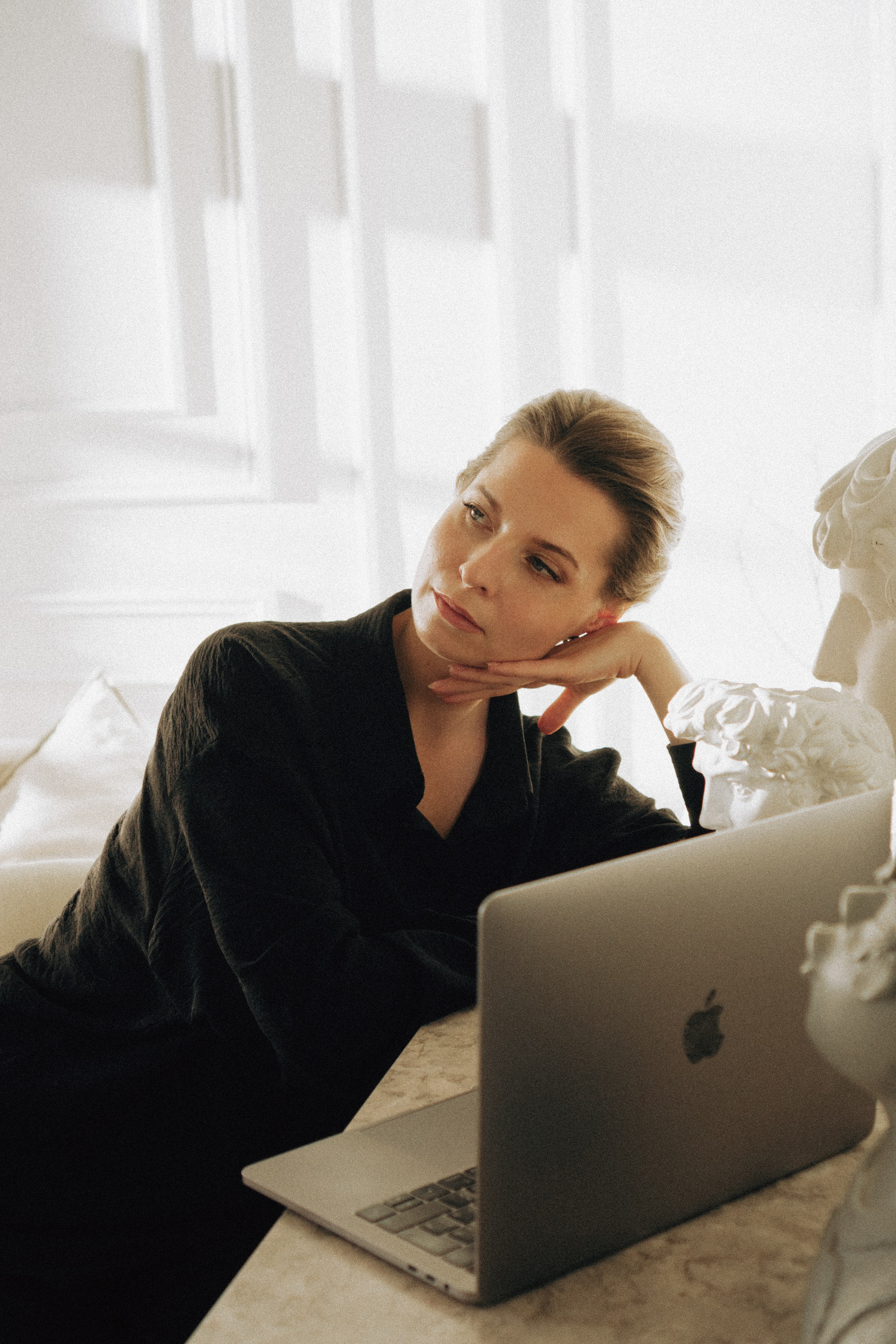 ФОТОСЕСИИЯ В СТУДИИ ДЛЯ ДЕВУШКИ ПСИХОЛОГА. Профессиональный фотограф, Санкт-Петербург — Виктория Богомолова