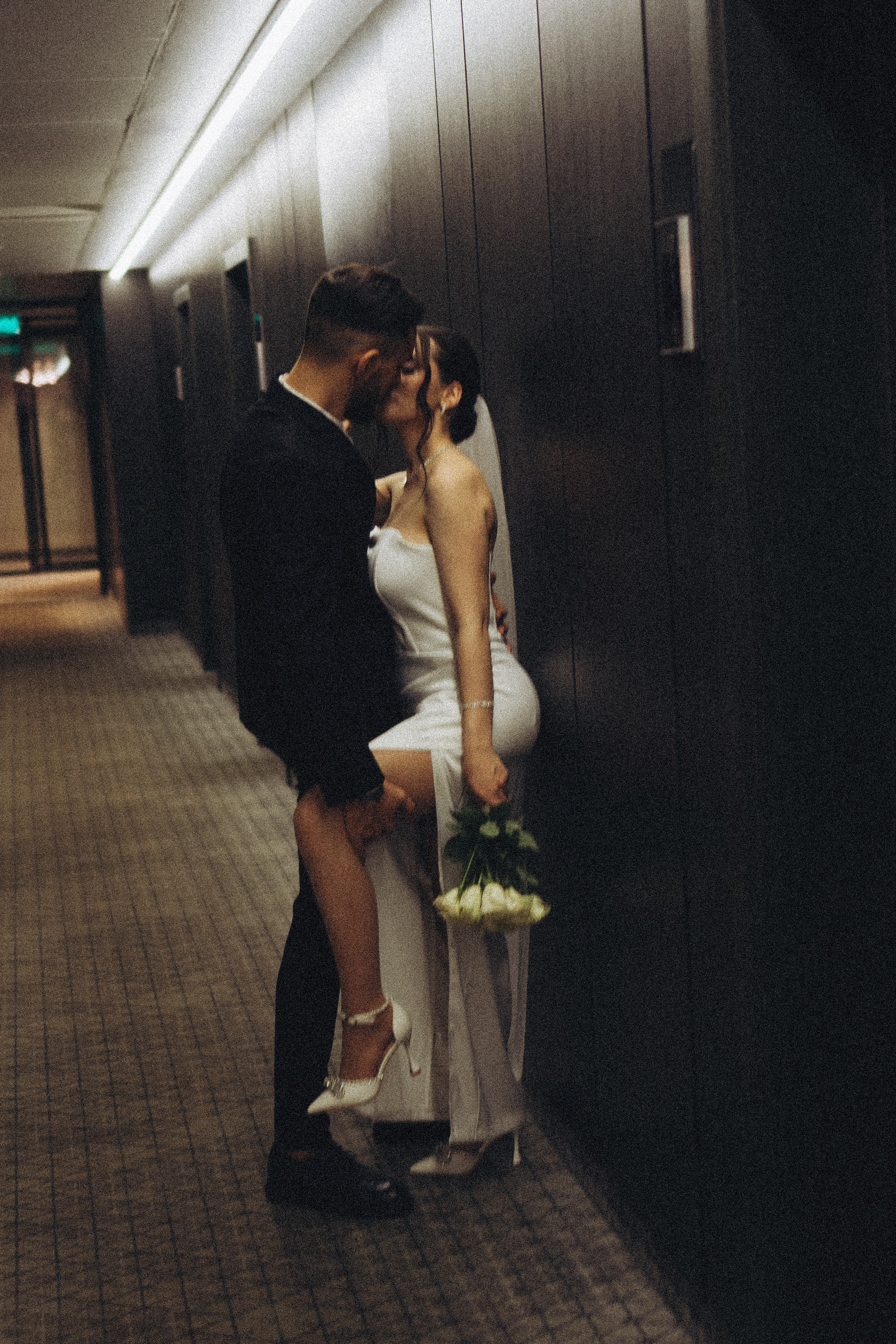 СВАДЕБНАЯ СЬЕМКА СБОРОВ ЖЕНИХА И НЕВЕСТЫ В ОТЕЛЕ И ТАКЖЕ ФОТОСЕССИИЯ В ОТЕЛЕЕ МЕГАПОЛИС БРЯНСК. Профессиональный фотограф, Санкт-Петербург — Виктория Богомолова