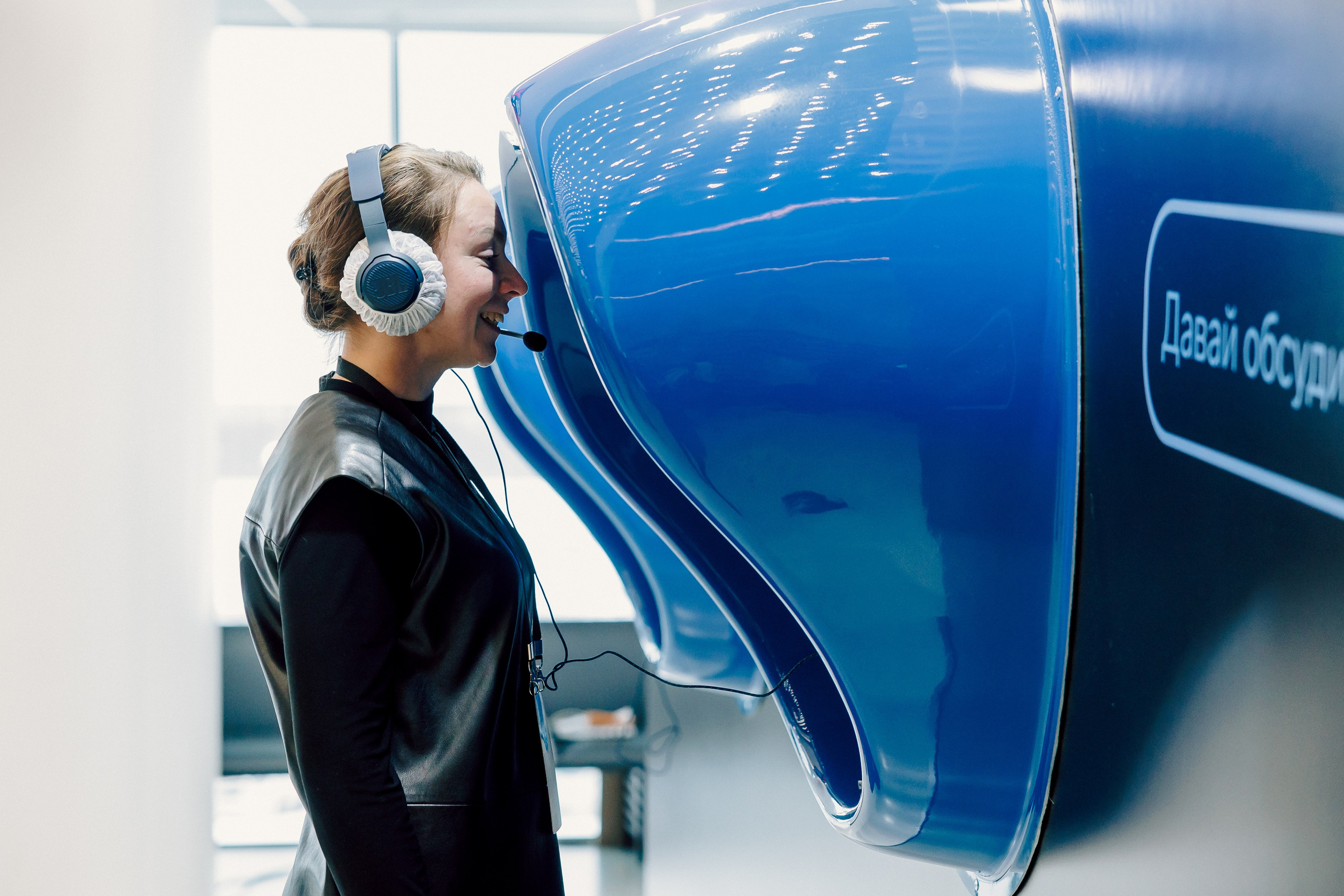 СКБ Контур — Форум будущего — Стенд. Лёшка Варзегов — фотограф