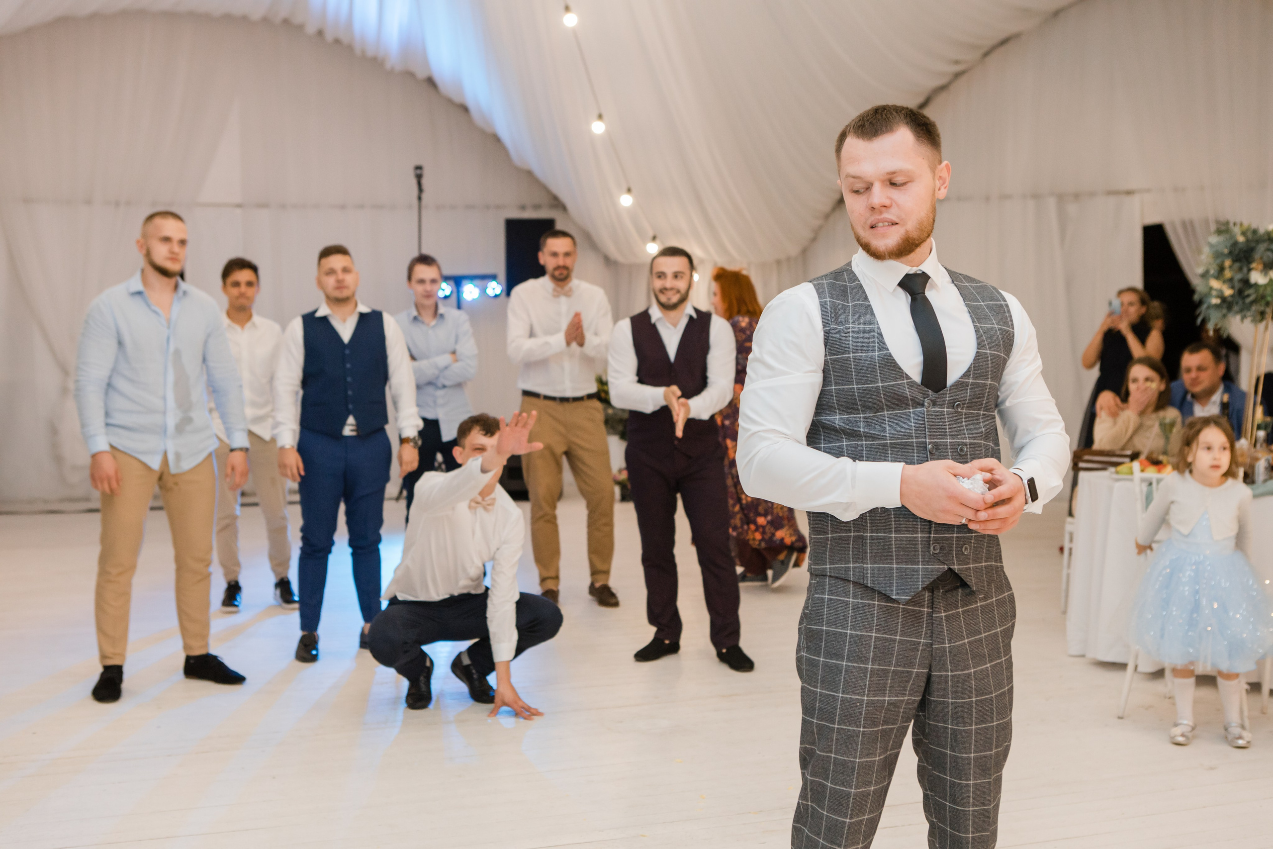 Свадебная фотосессия Сергея и Татьяны. Наша свадебная сказка. Видеосъемка и фотосъемка свадеб. Фотограф и оператор на свадьбу. Видеосъемка подкастов, собственная видео-фотостудии. Предметная фотосъемка