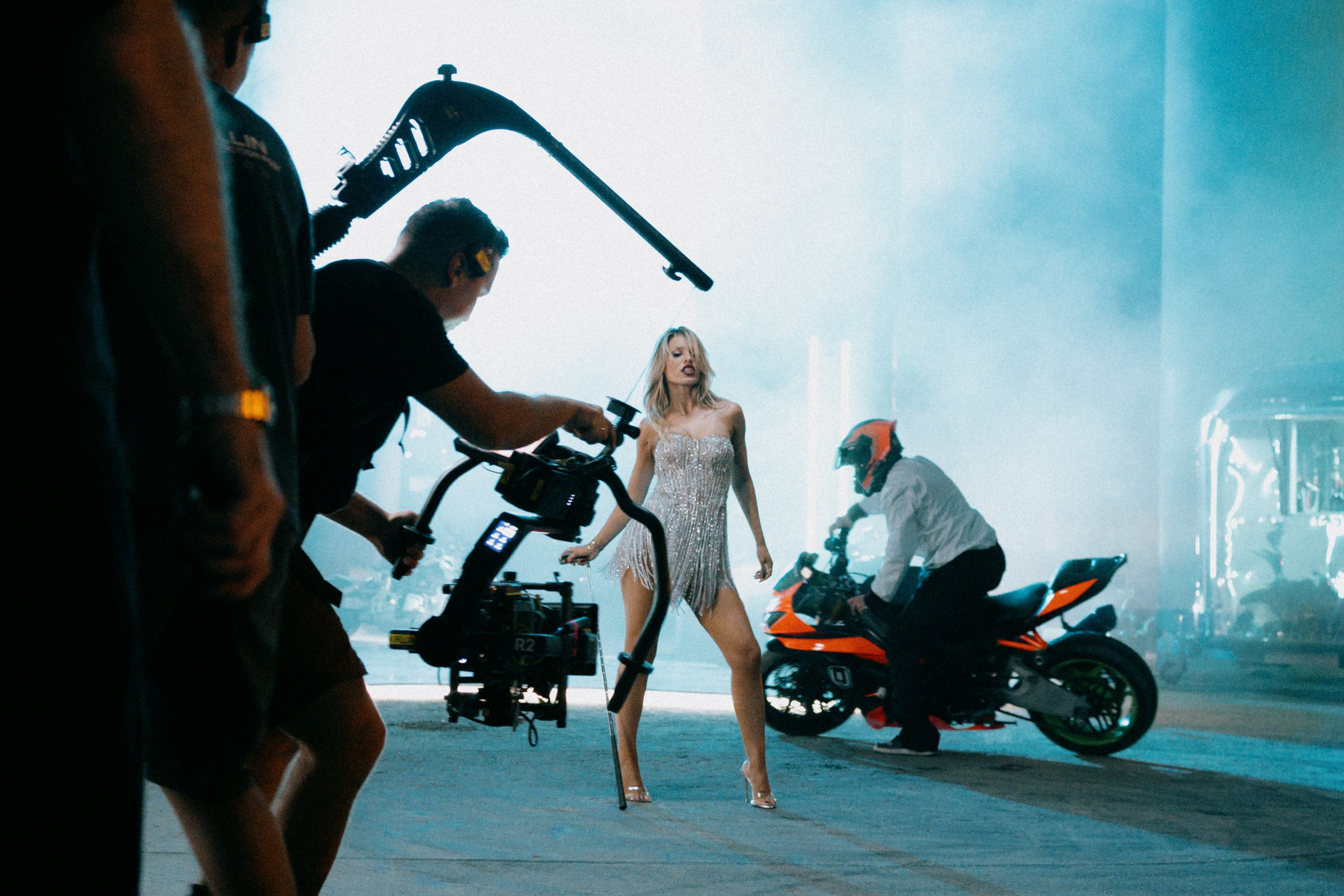 BACKSTAGE Люся Чеботина «За бывшего». Бэкстейдж и репортажный фотограф в Москве Артем Онацко