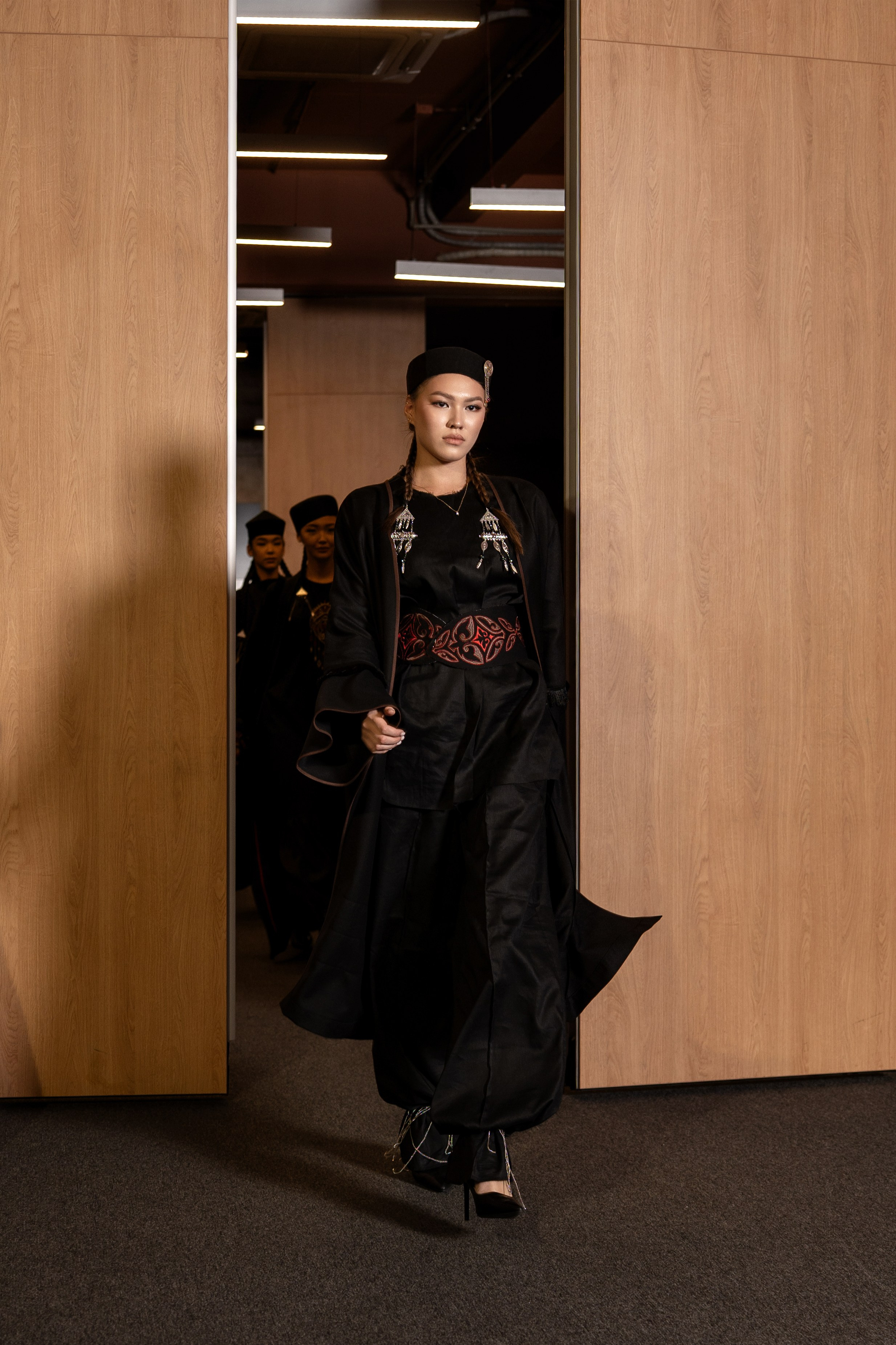 Brand NIET DRESS. Сайт Алматинского НЮ АРТ, будуар и фэшн фотографа Дениса Карпенко