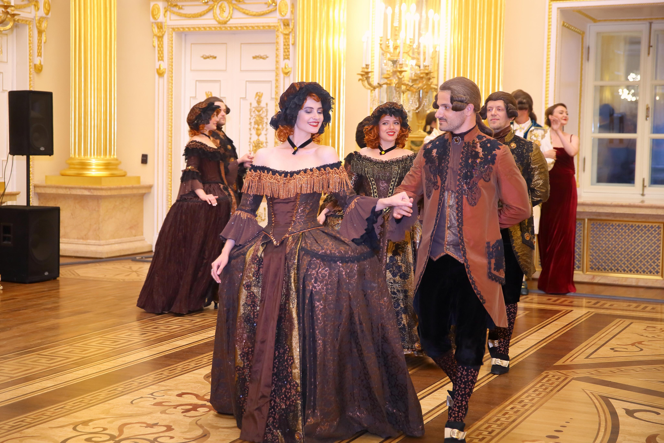 Встреча гостей в Царицыно вместе с солистами Геликон оперы. Фотограф ваших самых ярких событий в Москве и СПБ. Збронская Юлия