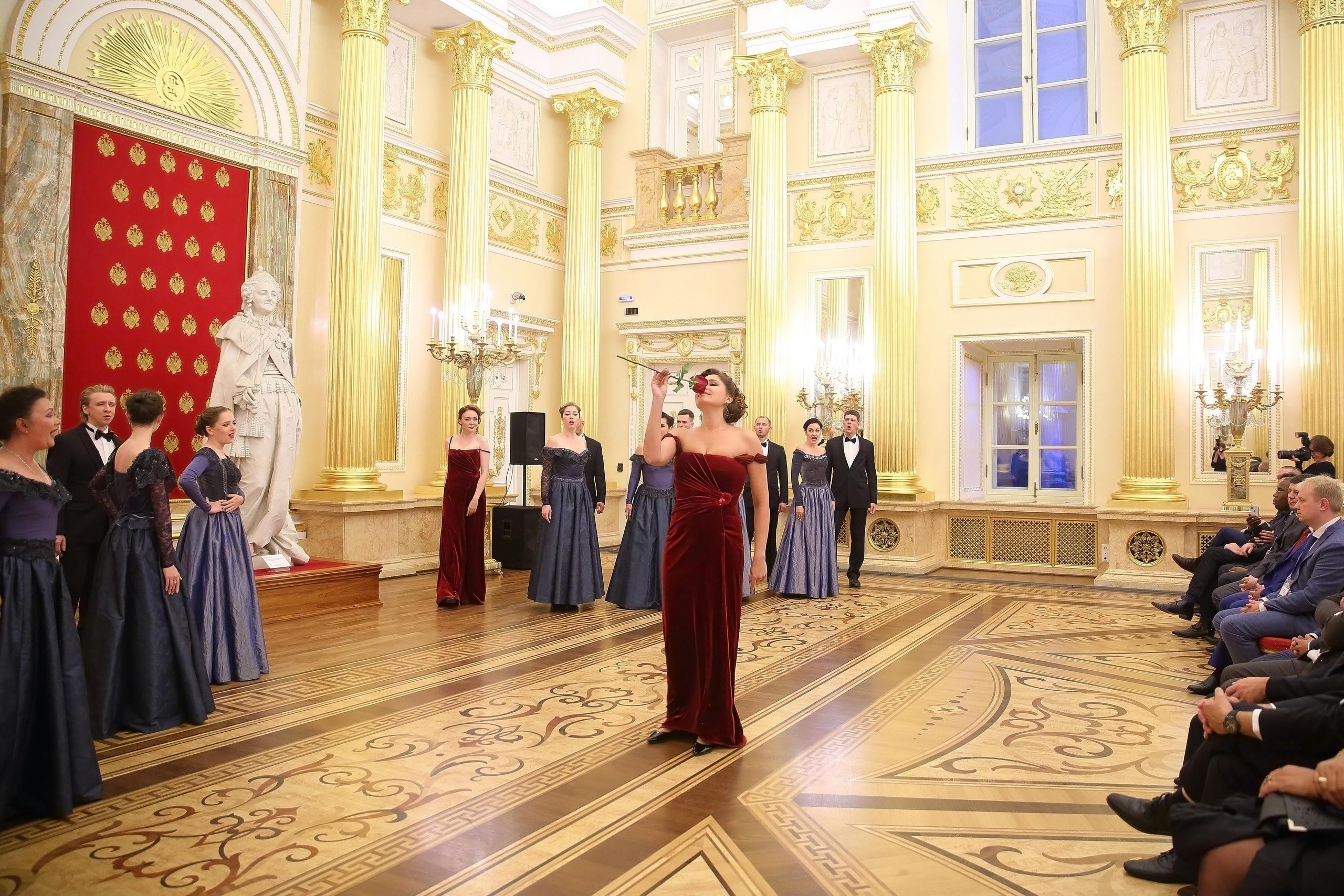 Встреча гостей в Царицыно вместе с солистами Геликон оперы. Фотограф ваших самых ярких событий в Москве и СПБ. Збронская Юлия