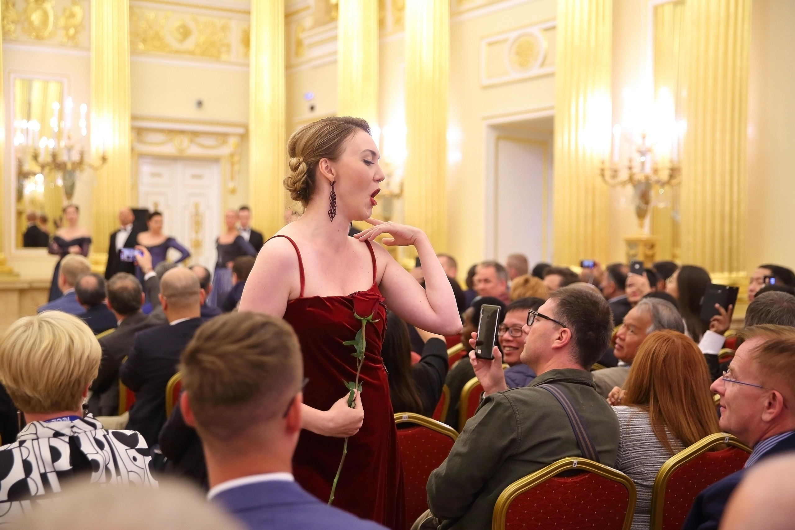 Встреча гостей в Царицыно вместе с солистами Геликон оперы. Фотограф ваших самых ярких событий в Москве и СПБ. Збронская Юлия