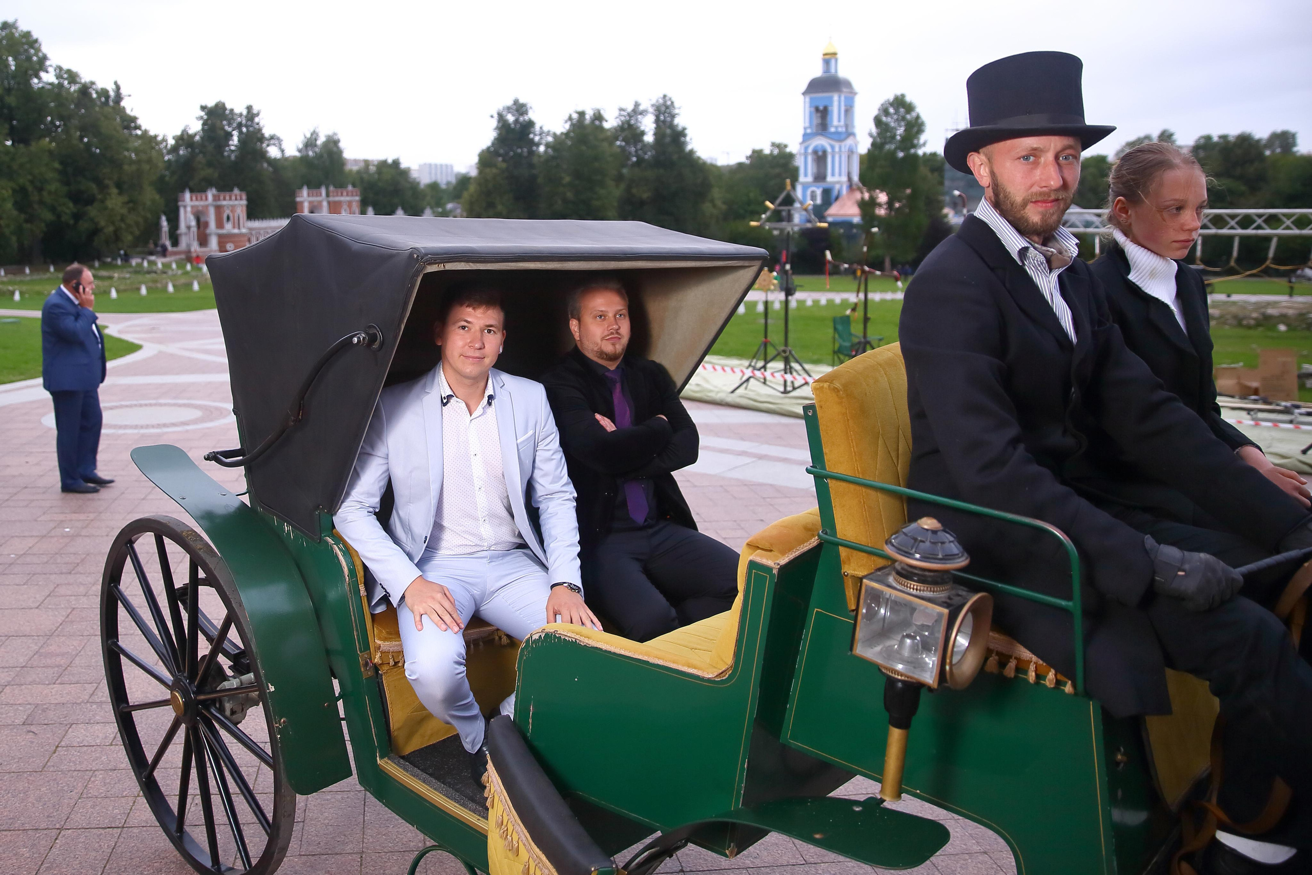 Встреча гостей в Царицыно вместе с солистами Геликон оперы. Фотограф ваших самых ярких событий в Москве и СПБ. Збронская Юлия