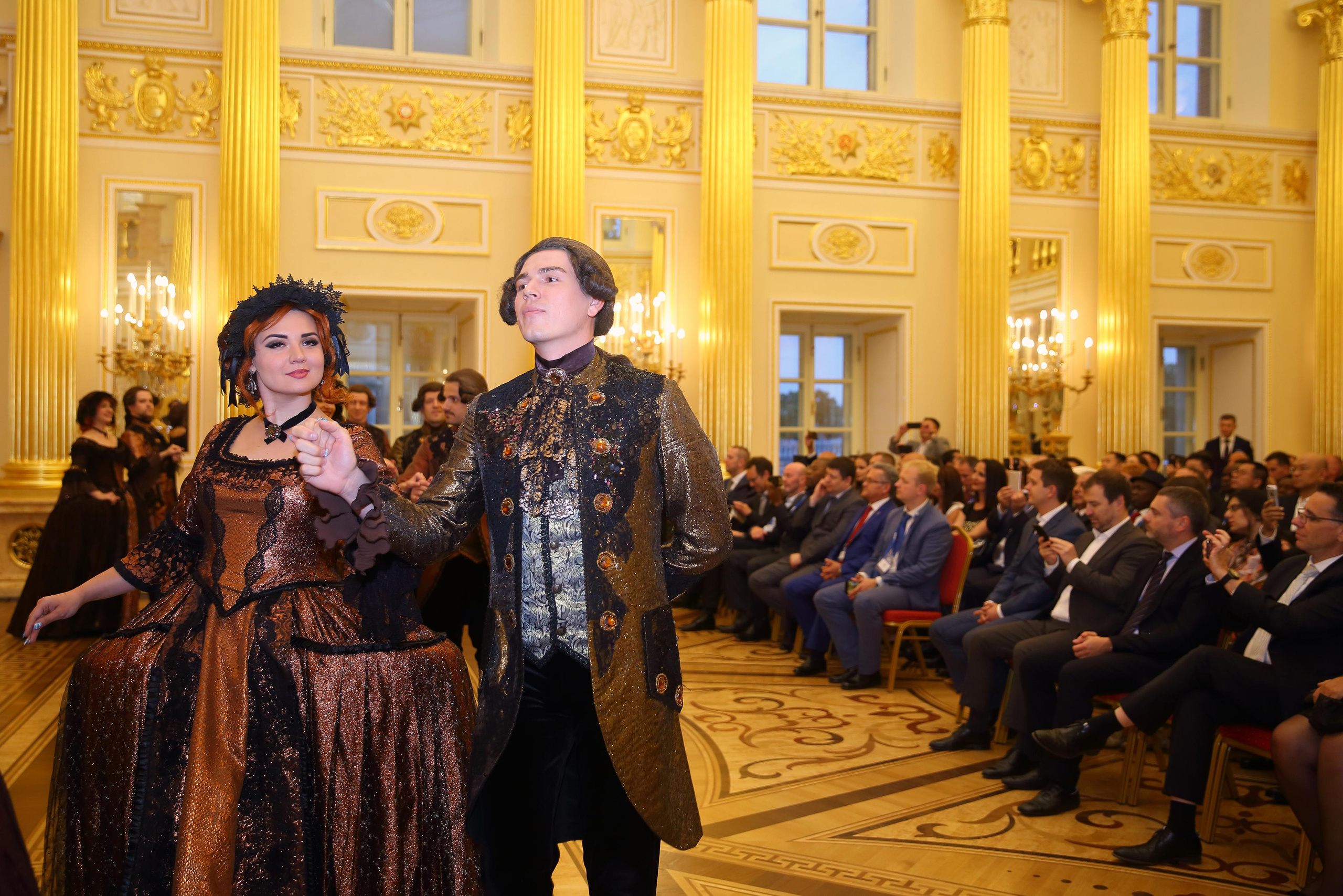 Встреча гостей в Царицыно вместе с солистами Геликон оперы. Фотограф ваших самых ярких событий в Москве и СПБ. Збронская Юлия