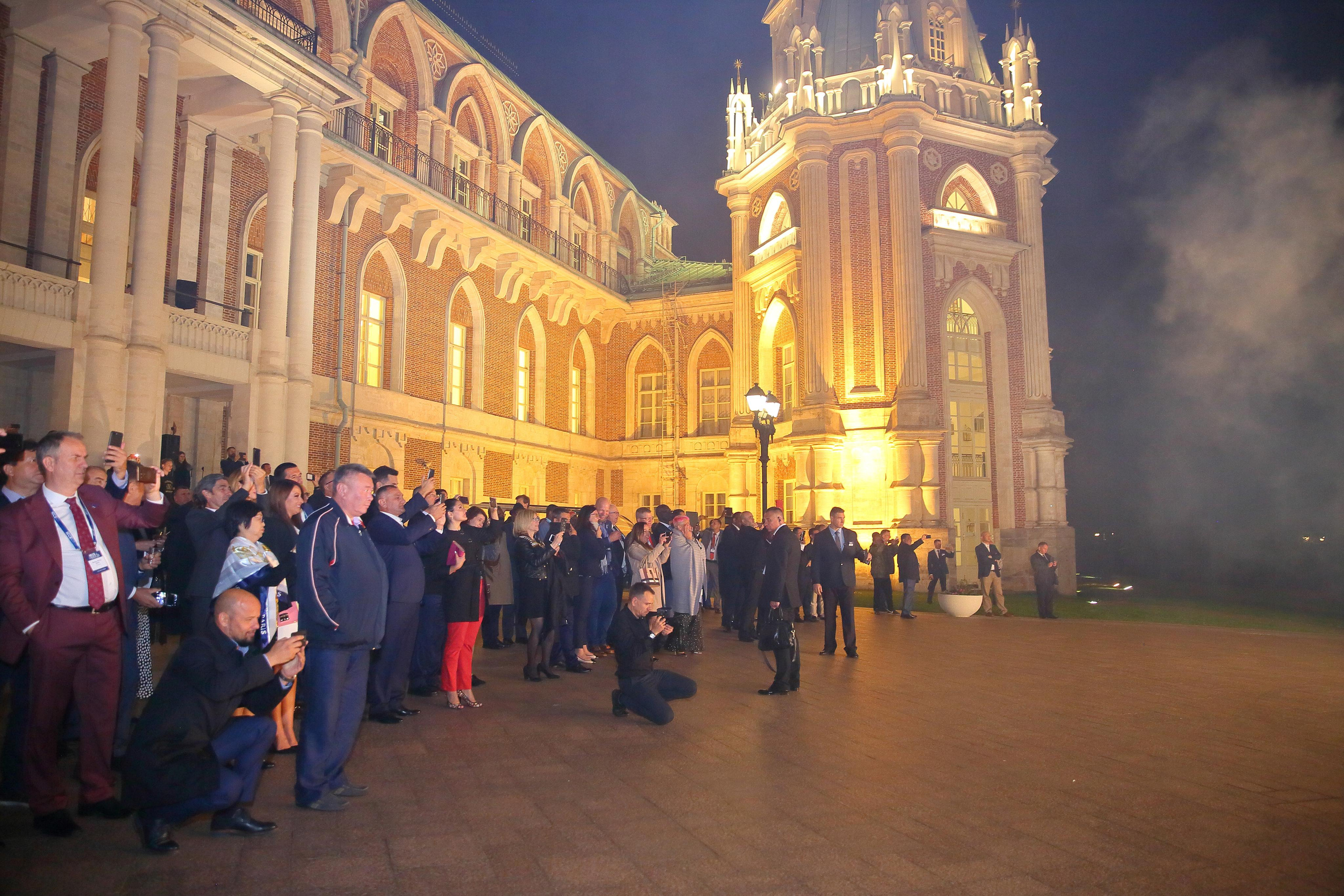 Встреча гостей в Царицыно вместе с солистами Геликон оперы. Фотограф ваших самых ярких событий в Москве и СПБ. Збронская Юлия