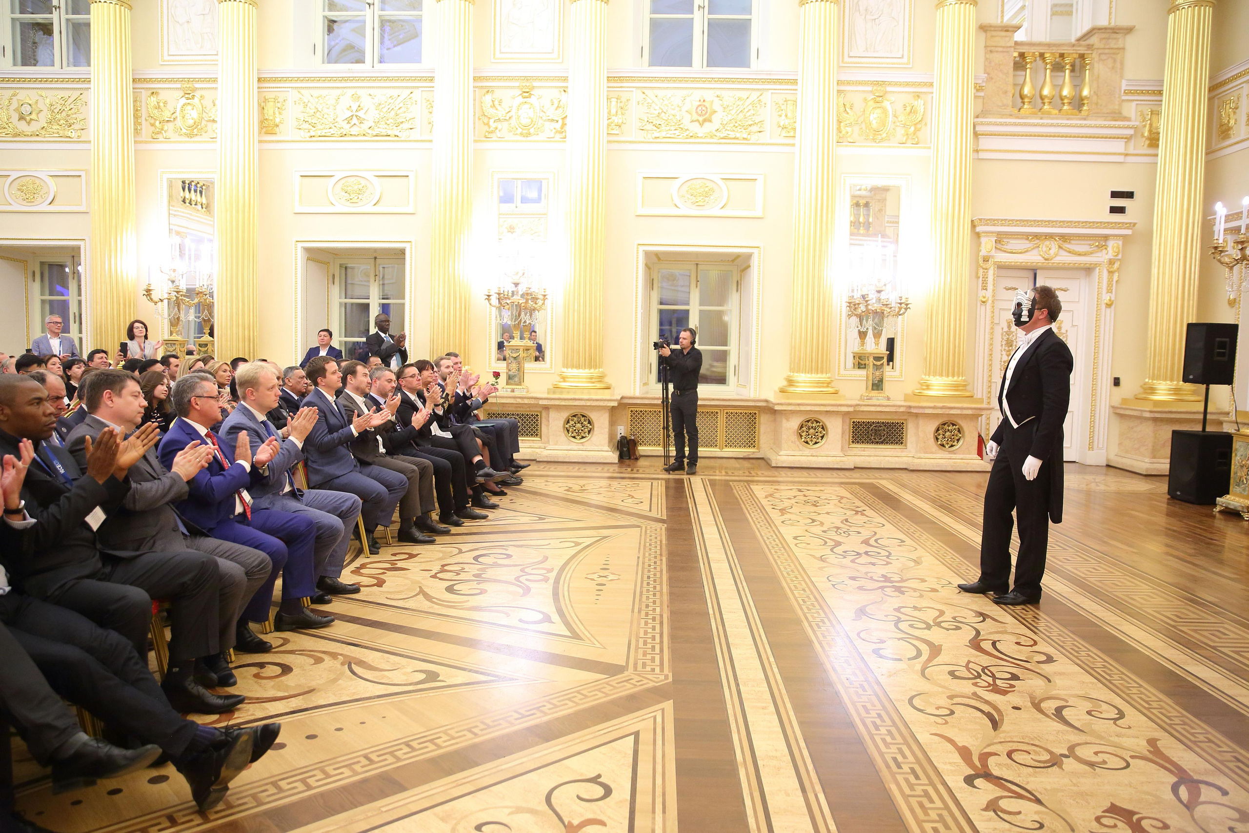 Встреча гостей в Царицыно вместе с солистами Геликон оперы. Фотограф ваших самых ярких событий в Москве и СПБ. Збронская Юлия