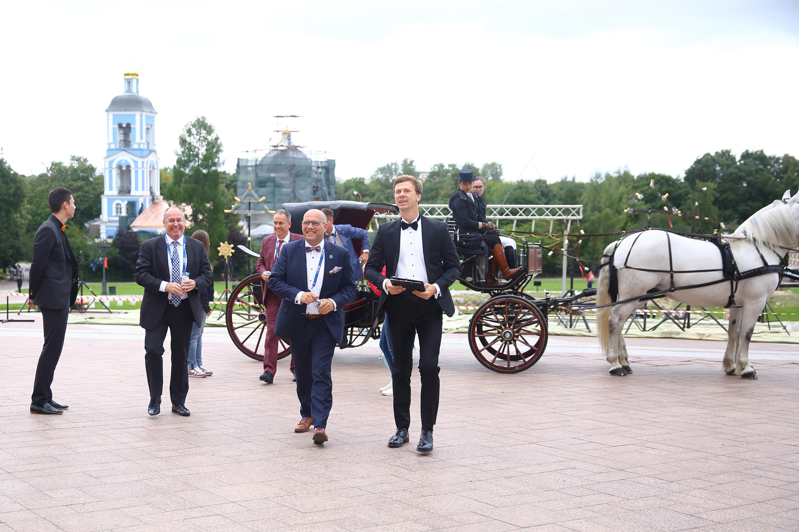 Встреча гостей в Царицыно вместе с солистами Геликон оперы. Фотограф ваших самых ярких событий в Москве и СПБ. Збронская Юлия