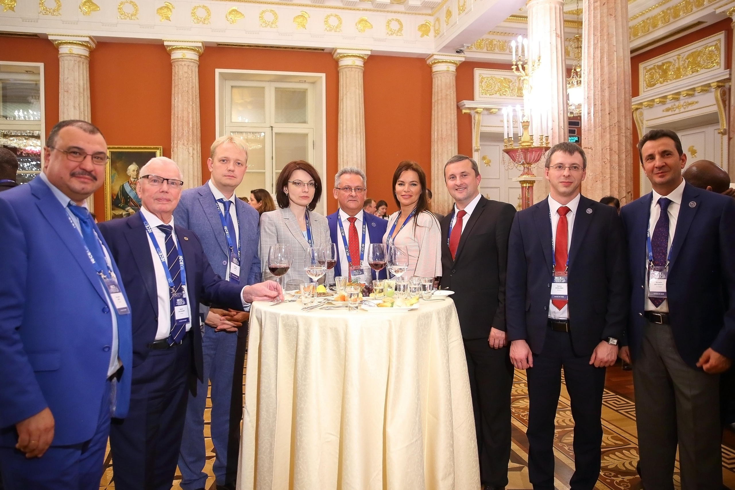 Встреча гостей в Царицыно вместе с солистами Геликон оперы. Фотограф ваших самых ярких событий в Москве и СПБ. Збронская Юлия