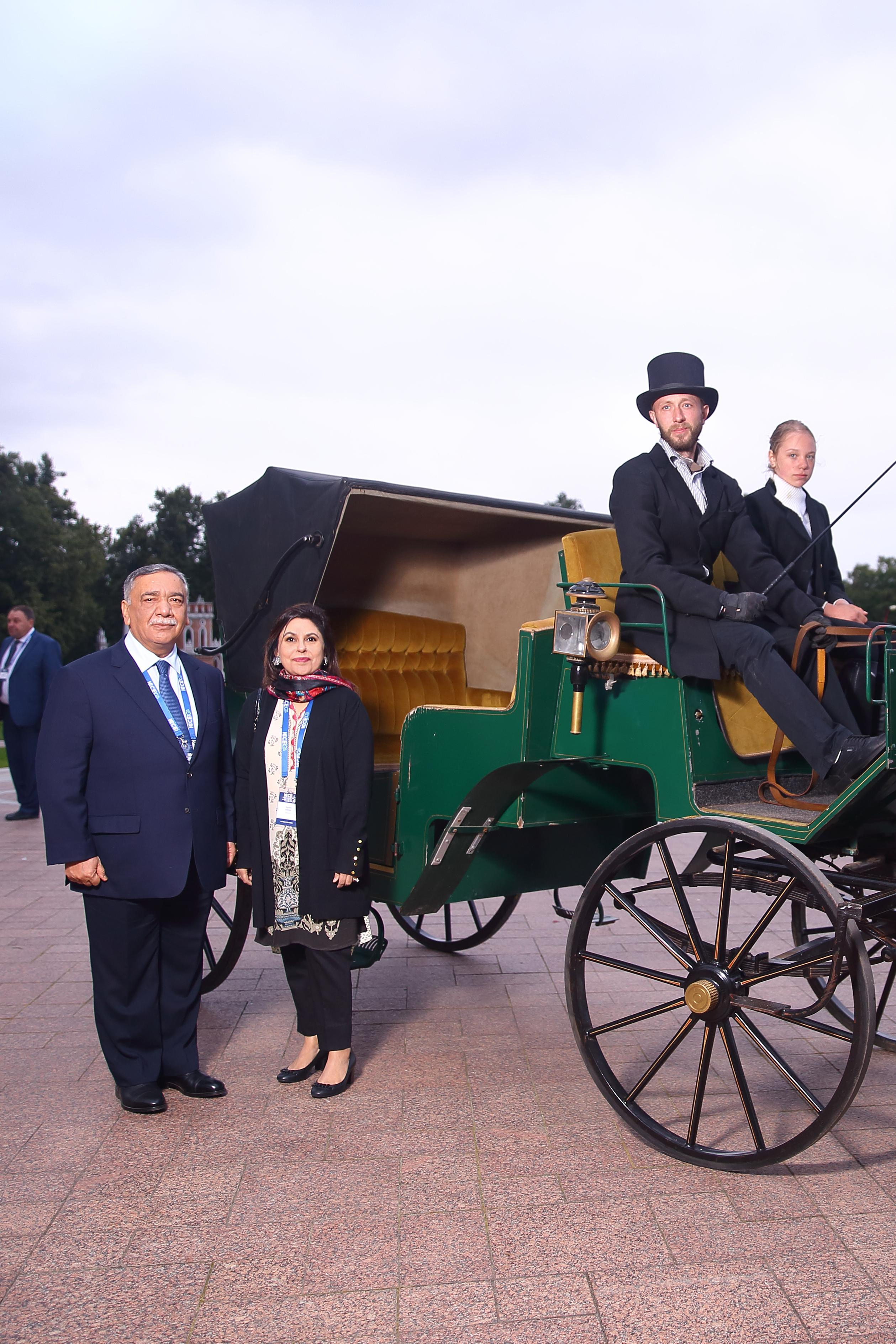 Встреча гостей в Царицыно вместе с солистами Геликон оперы. Фотограф ваших самых ярких событий в Москве и СПБ. Збронская Юлия