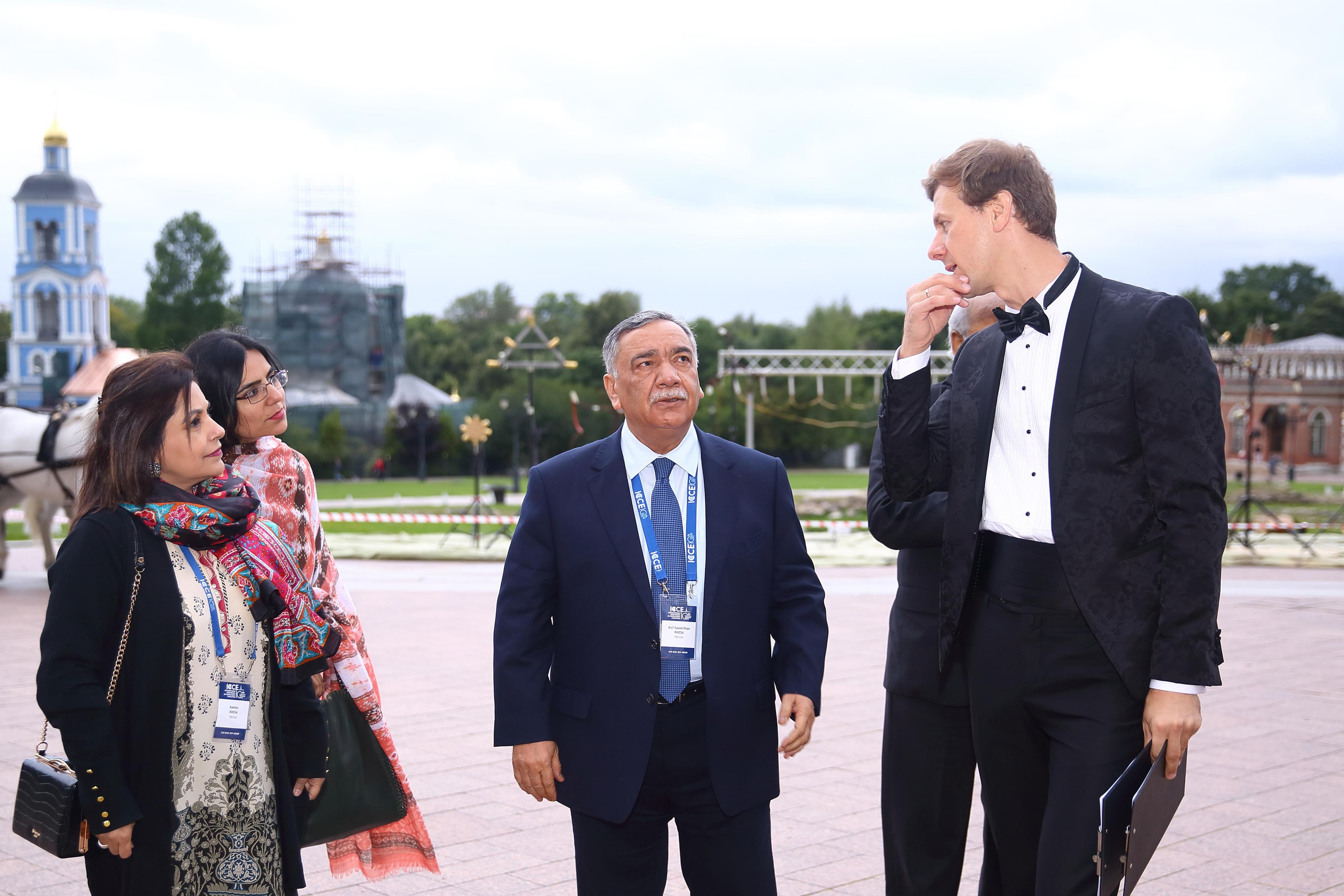 Встреча гостей в Царицыно вместе с солистами Геликон оперы. Фотограф ваших самых ярких событий в Москве и СПБ. Збронская Юлия
