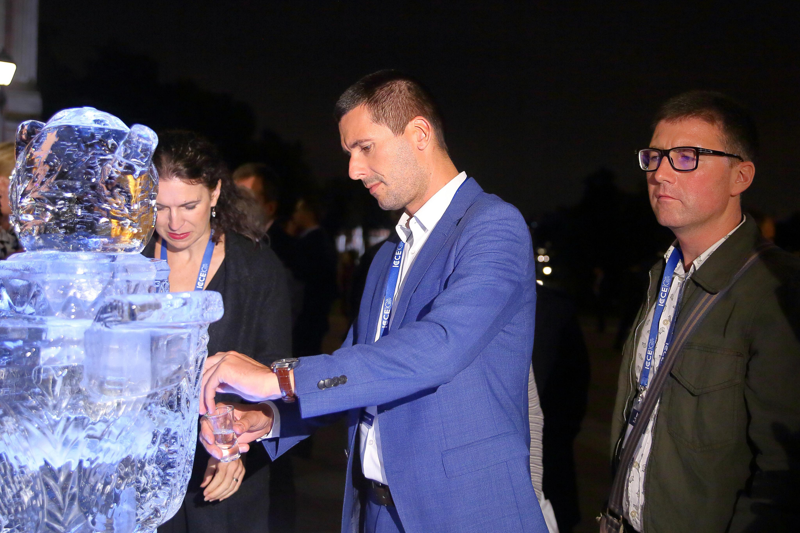 Встреча гостей в Царицыно вместе с солистами Геликон оперы. Фотограф ваших самых ярких событий в Москве и СПБ. Збронская Юлия