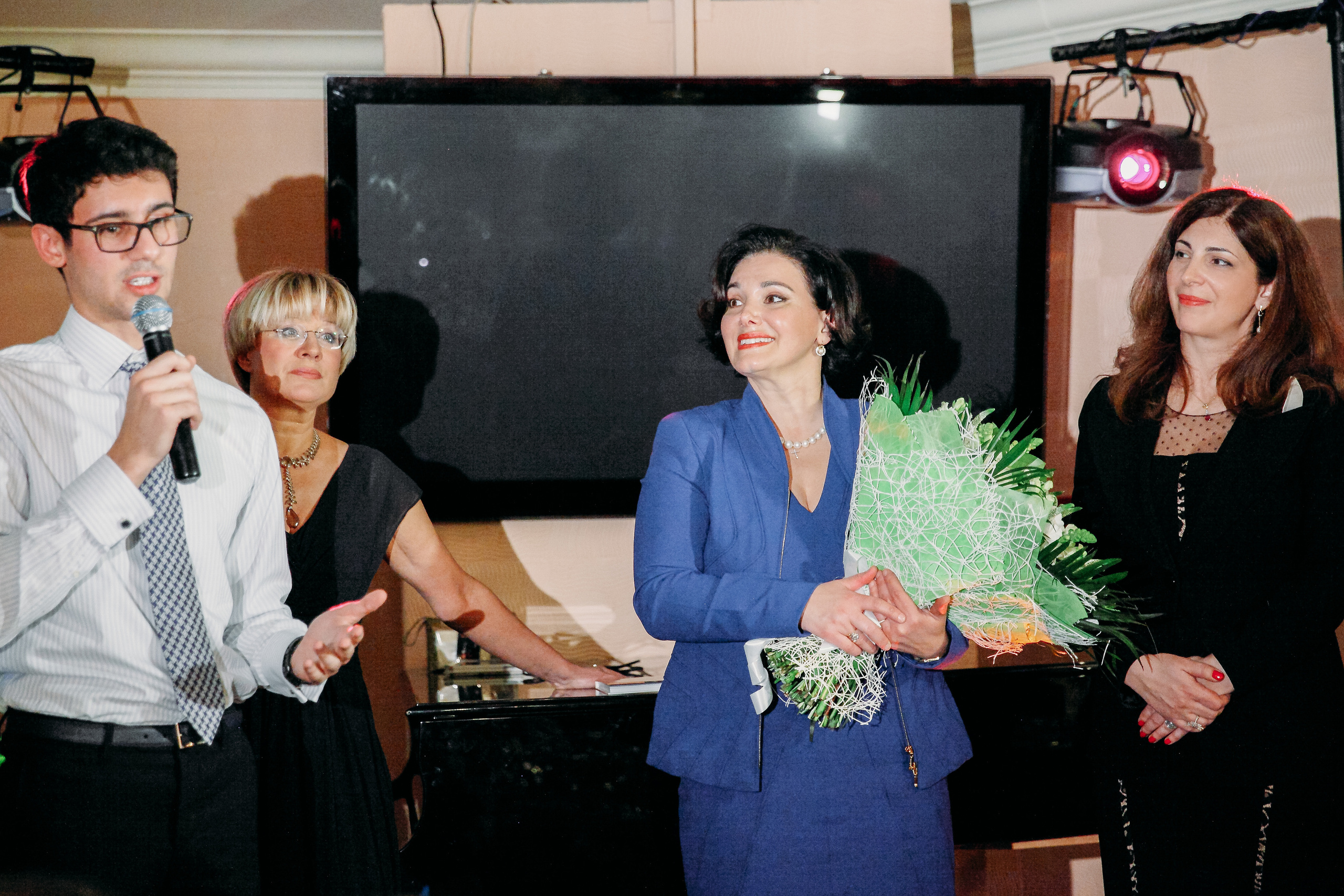 День Рождения в доме музыки. Фотограф ваших самых ярких событий в Москве и СПБ. Збронская Юлия