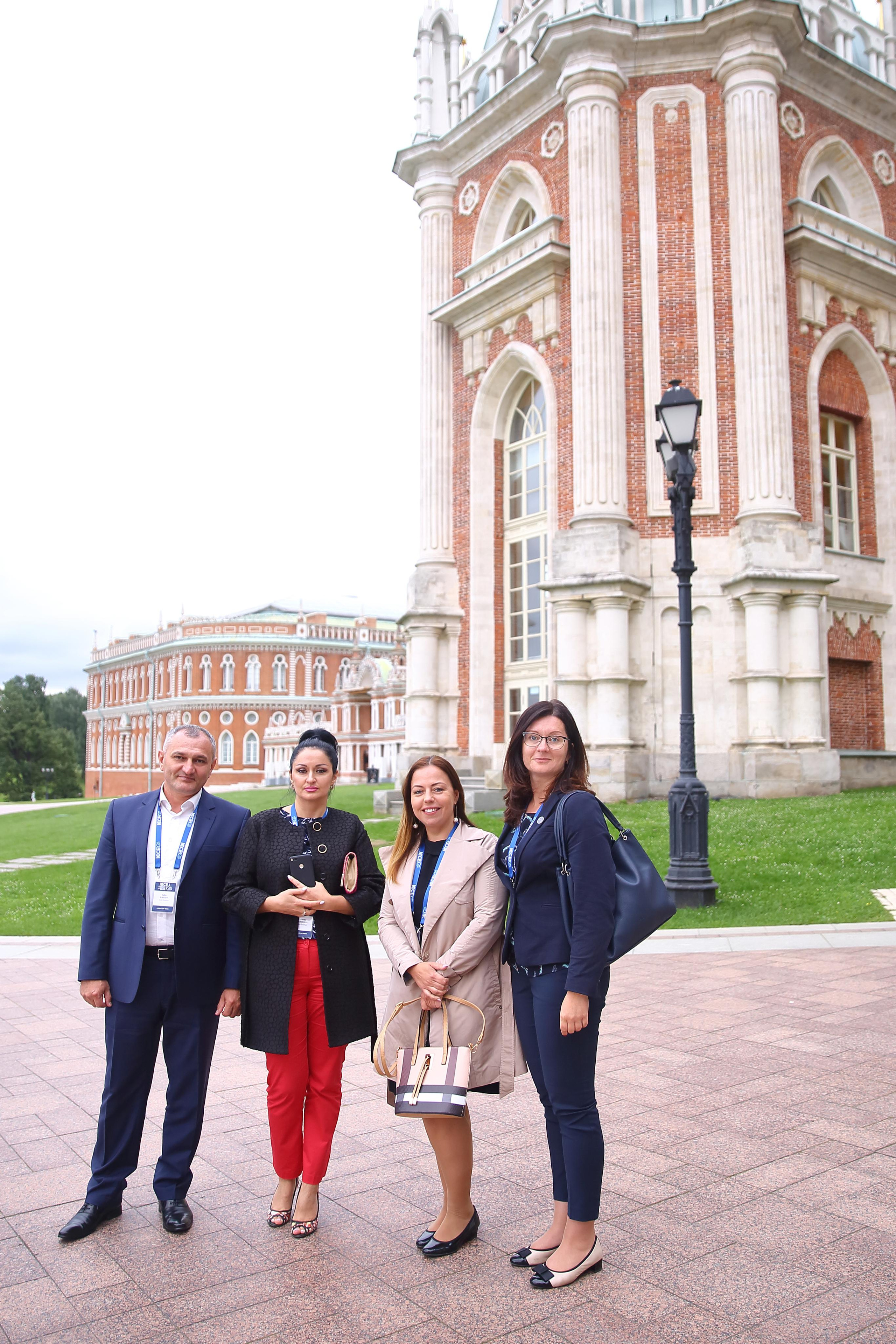 Встреча гостей в Царицыно вместе с солистами Геликон оперы. Фотограф ваших самых ярких событий в Москве и СПБ. Збронская Юлия