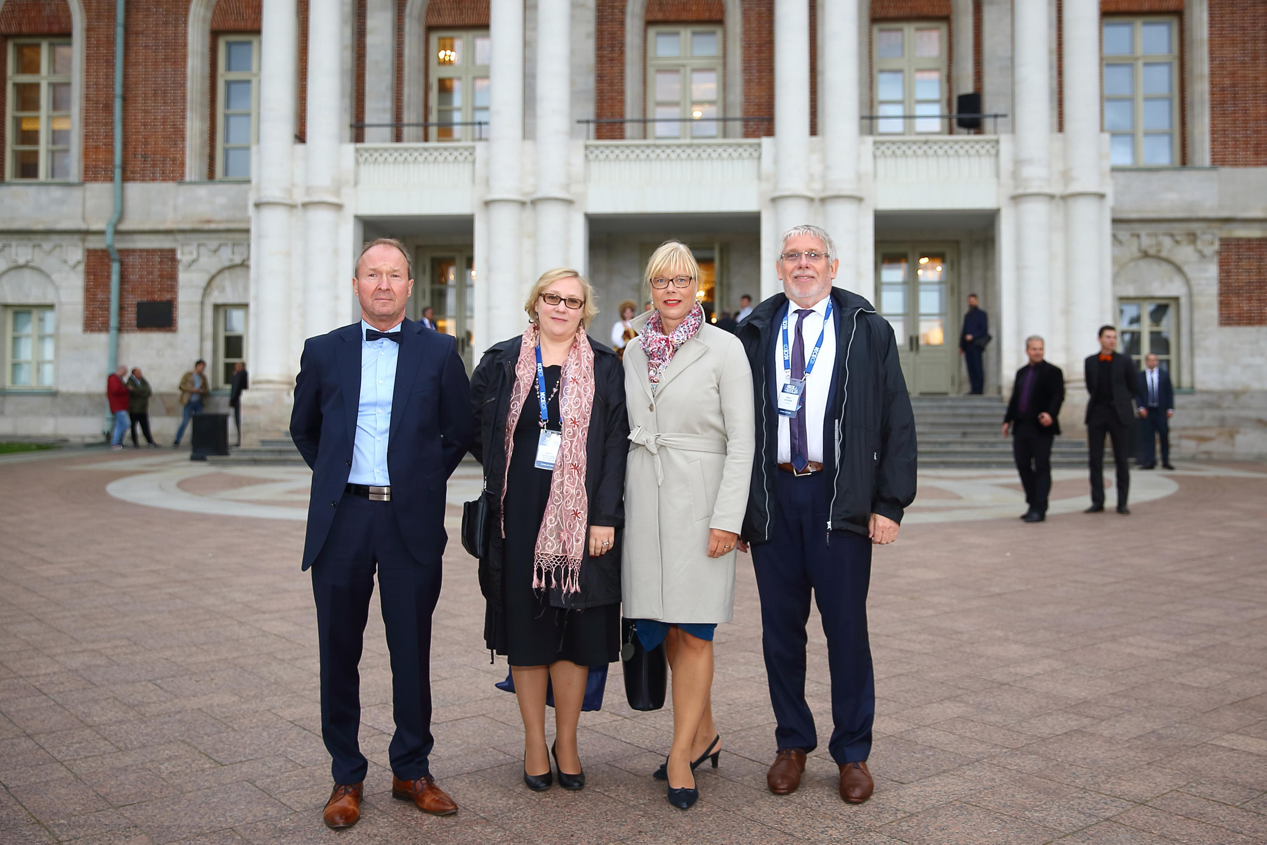 Встреча гостей в Царицыно вместе с солистами Геликон оперы. Фотограф ваших самых ярких событий в Москве и СПБ. Збронская Юлия