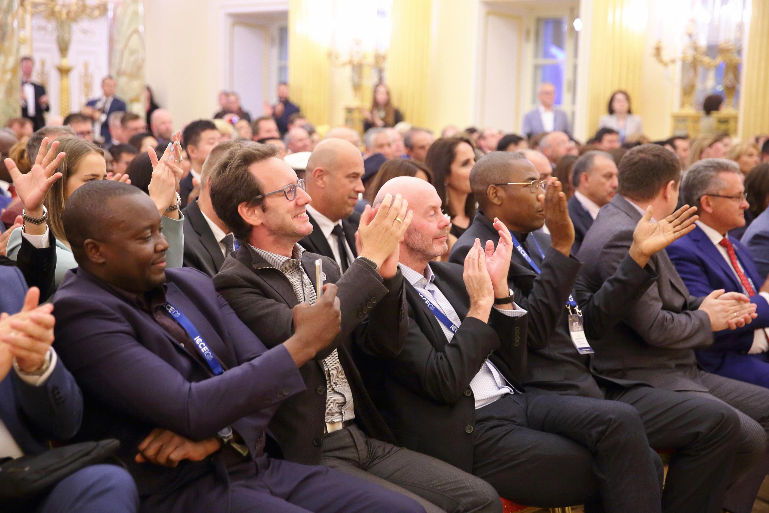 Встреча гостей в Царицыно вместе с солистами Геликон оперы. Фотограф ваших самых ярких событий в Москве и СПБ. Збронская Юлия