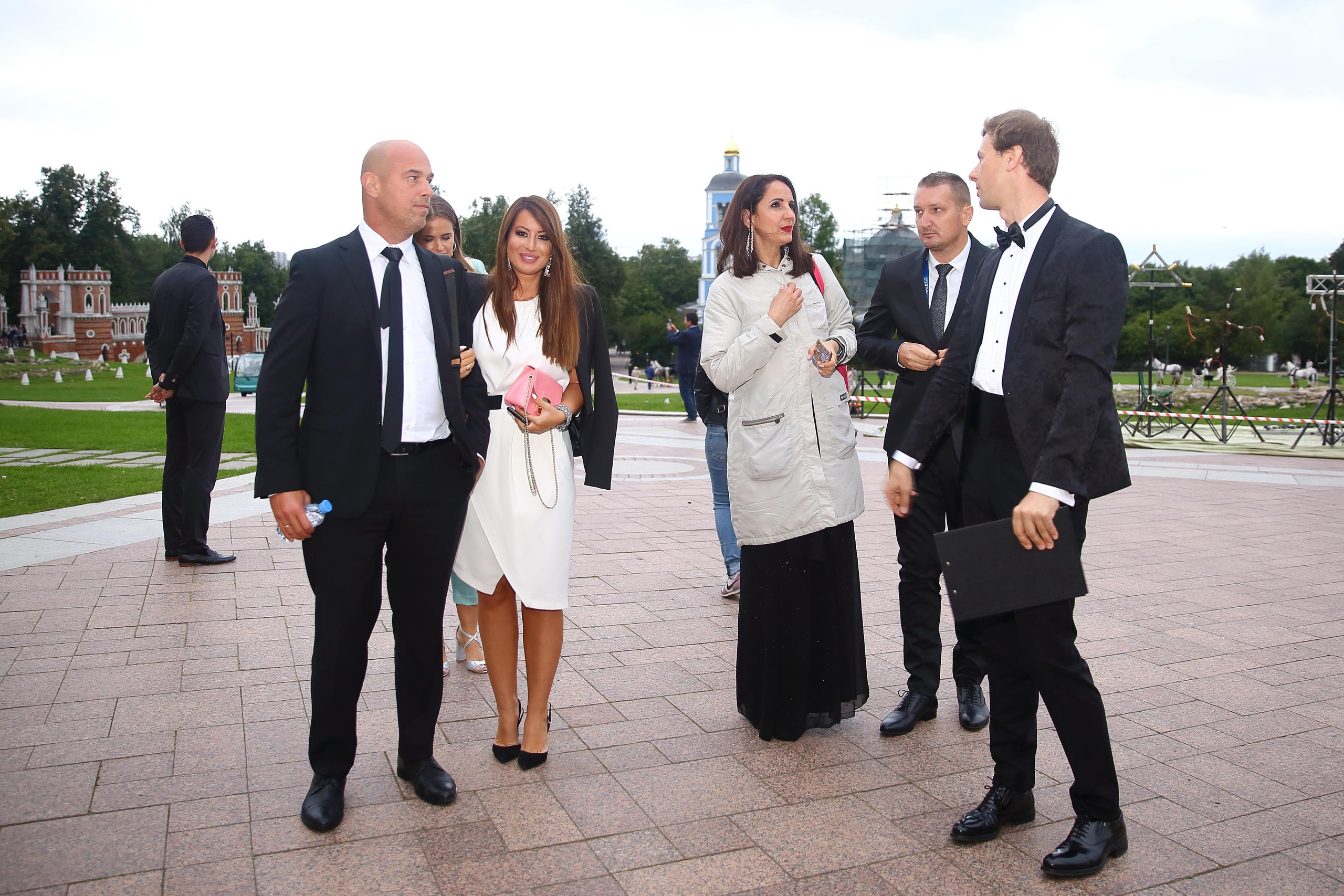 Встреча гостей в Царицыно вместе с солистами Геликон оперы. Фотограф ваших самых ярких событий в Москве и СПБ. Збронская Юлия