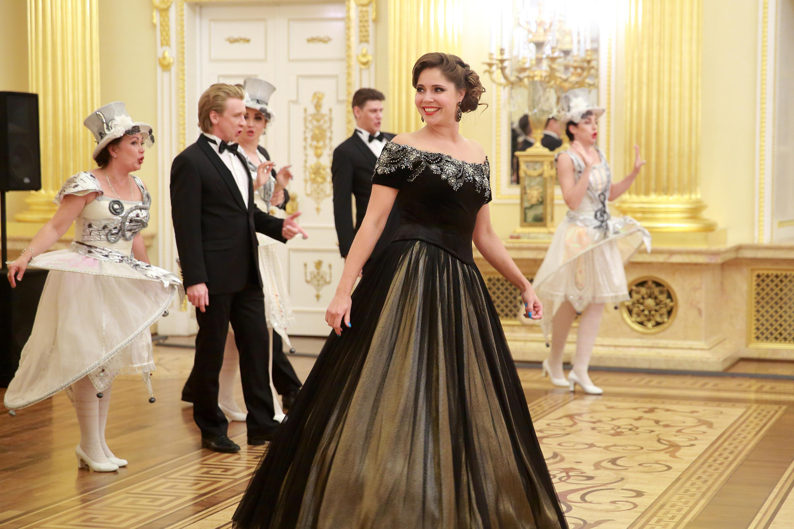 Встреча гостей в Царицыно вместе с солистами Геликон оперы. Фотограф ваших самых ярких событий в Москве и СПБ. Збронская Юлия